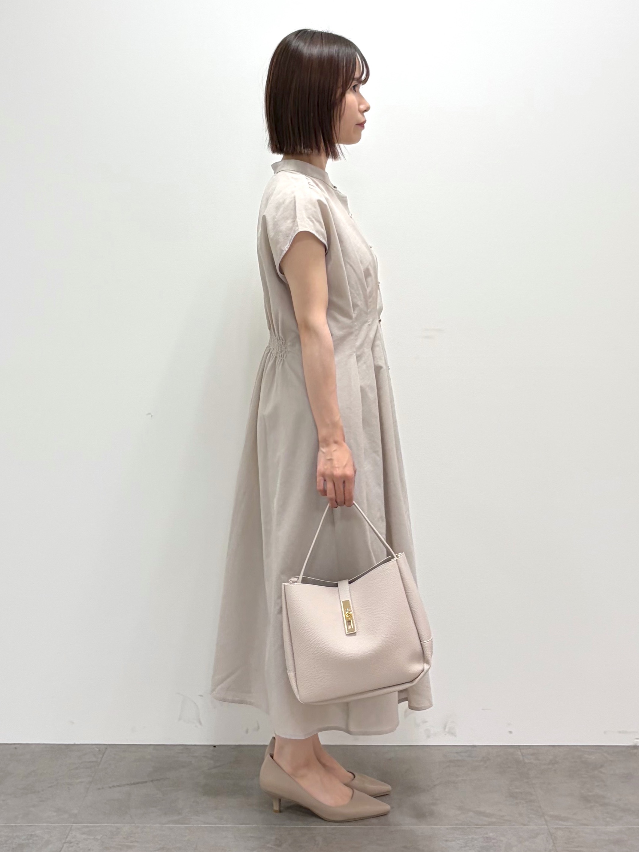 kozuさんの「index｜【防シワ】バンドカラータックシャツワンピース《洗濯機OK／イージーアイロン》」を使ったコーディネート