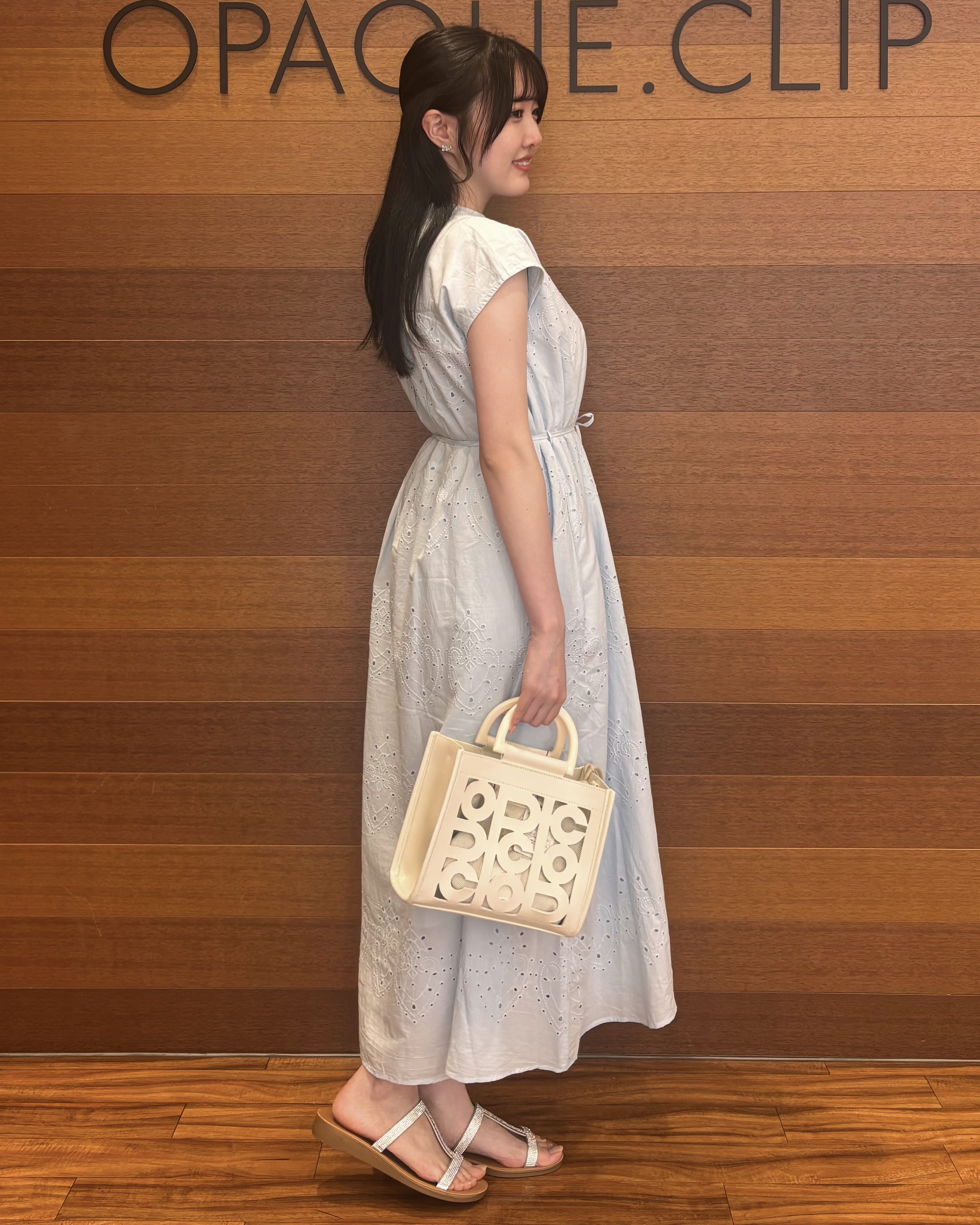 わかなさんの「OPAQUE.CLIP｜アイレットレース刺繍ワンピース【洗える】」を使ったコーディネート