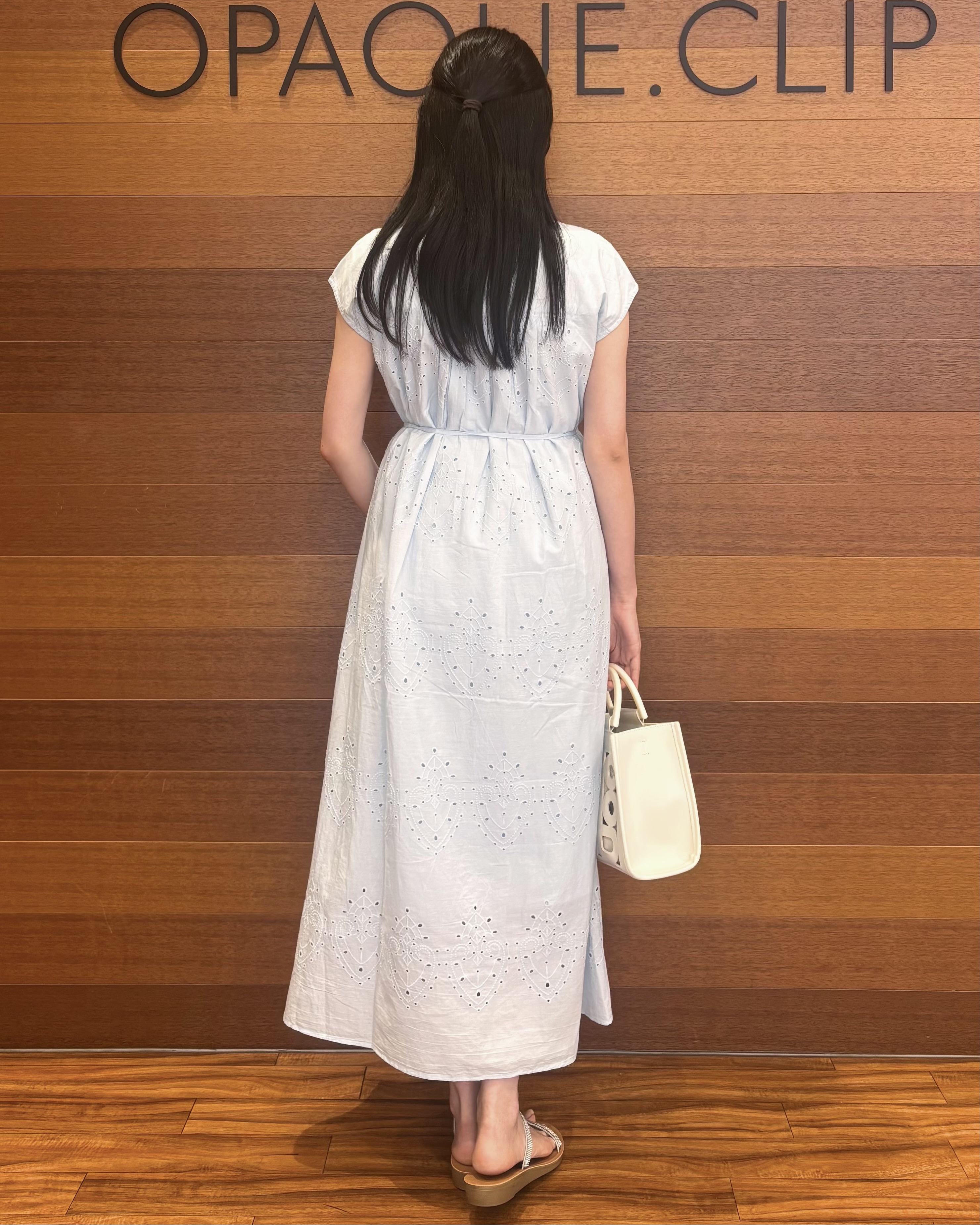 わかなさんの「OPAQUE.CLIP｜アイレットレース刺繍ワンピース【洗える】」を使ったコーディネート