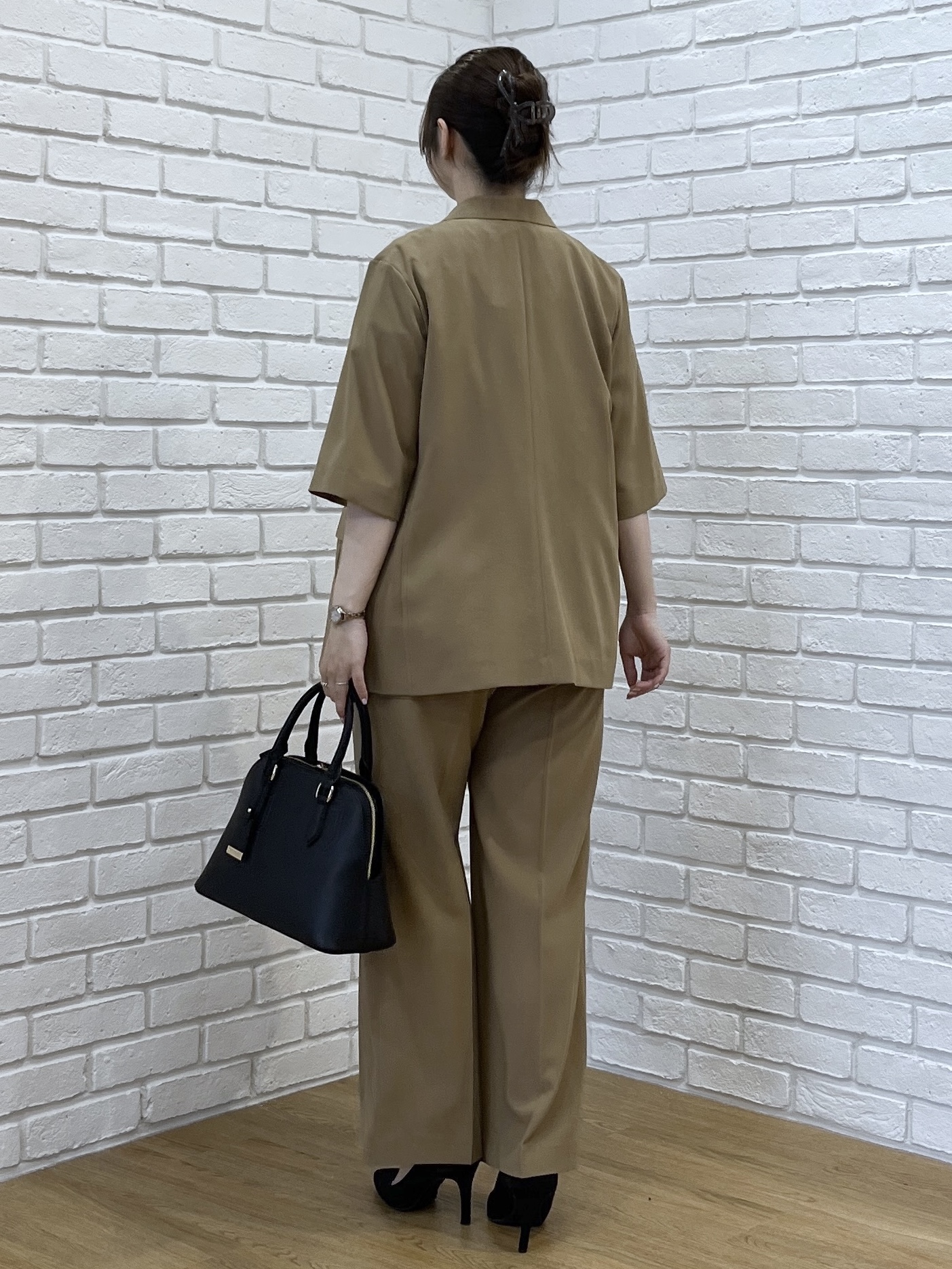 Saekoさんの「UNTITLED｜【秋の通勤羽織/セットアップ可/UVカット】エアリークール半袖ジャケット」を使ったコーディネート