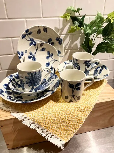 ボタニカル パスタ皿 ダリア（食器） | 212 KITCHEN STORE（トゥーワン