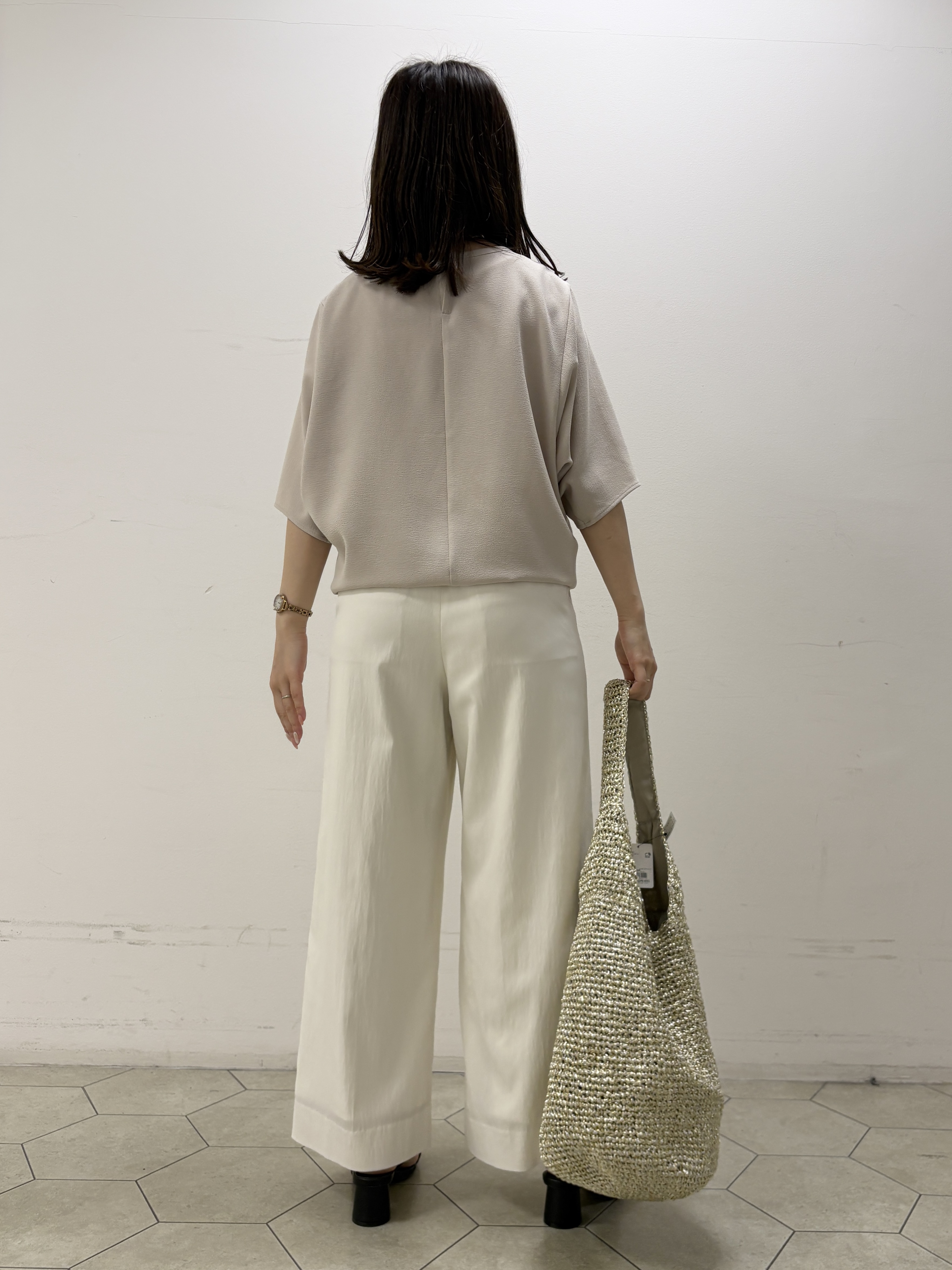 kahoさんの「INDIVI｜【洗える／2WAY／裾ドロスト付き】 ドルマンスリーブチュニックトップス」を使ったコーディネート