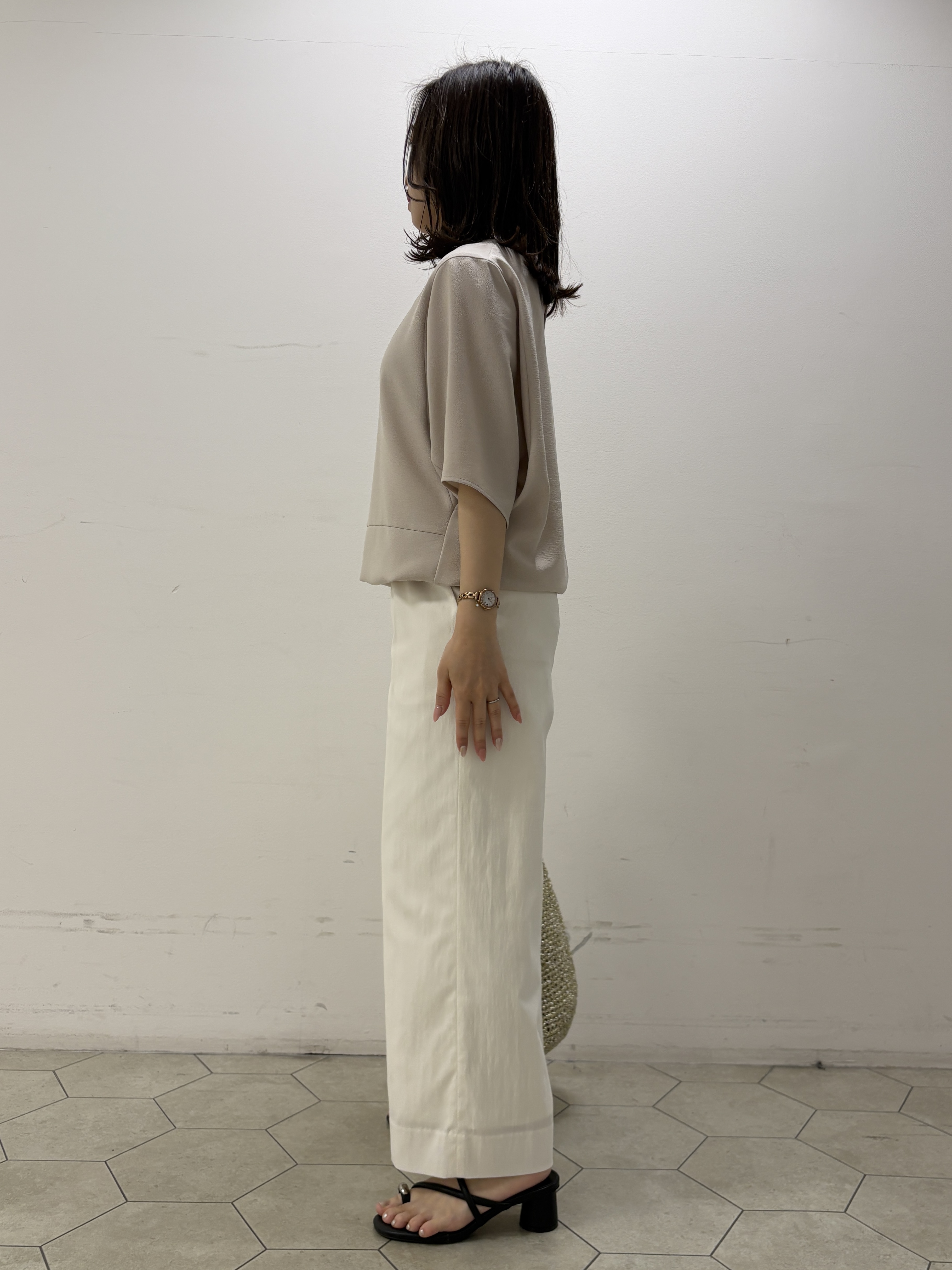 kahoさんの「INDIVI｜【洗える／2WAY／裾ドロスト付き】 ドルマンスリーブチュニックトップス」を使ったコーディネート