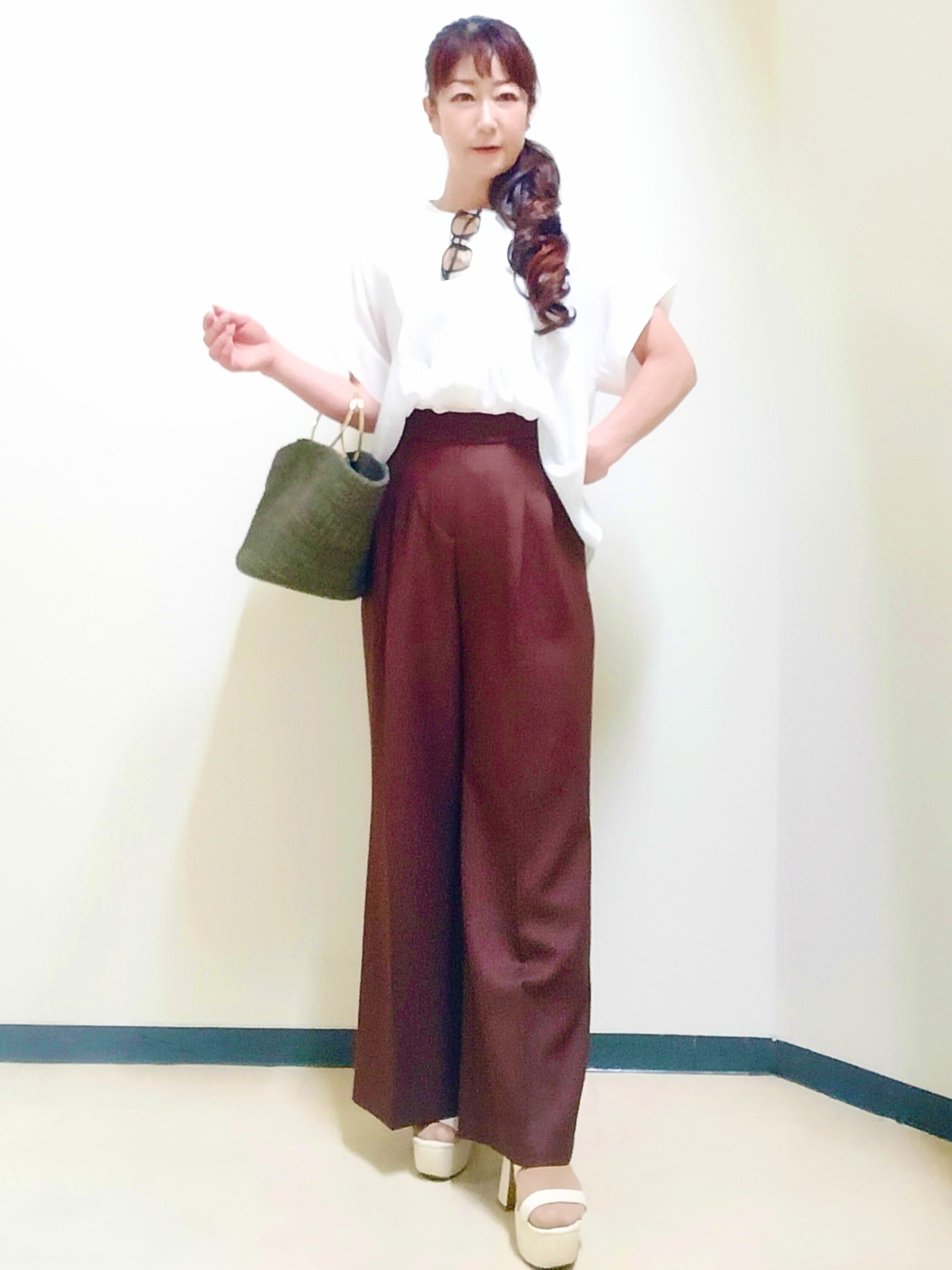 花さんの「Reflect｜ドビーストライプドルマンスリーブブラウス」を使ったコーディネート