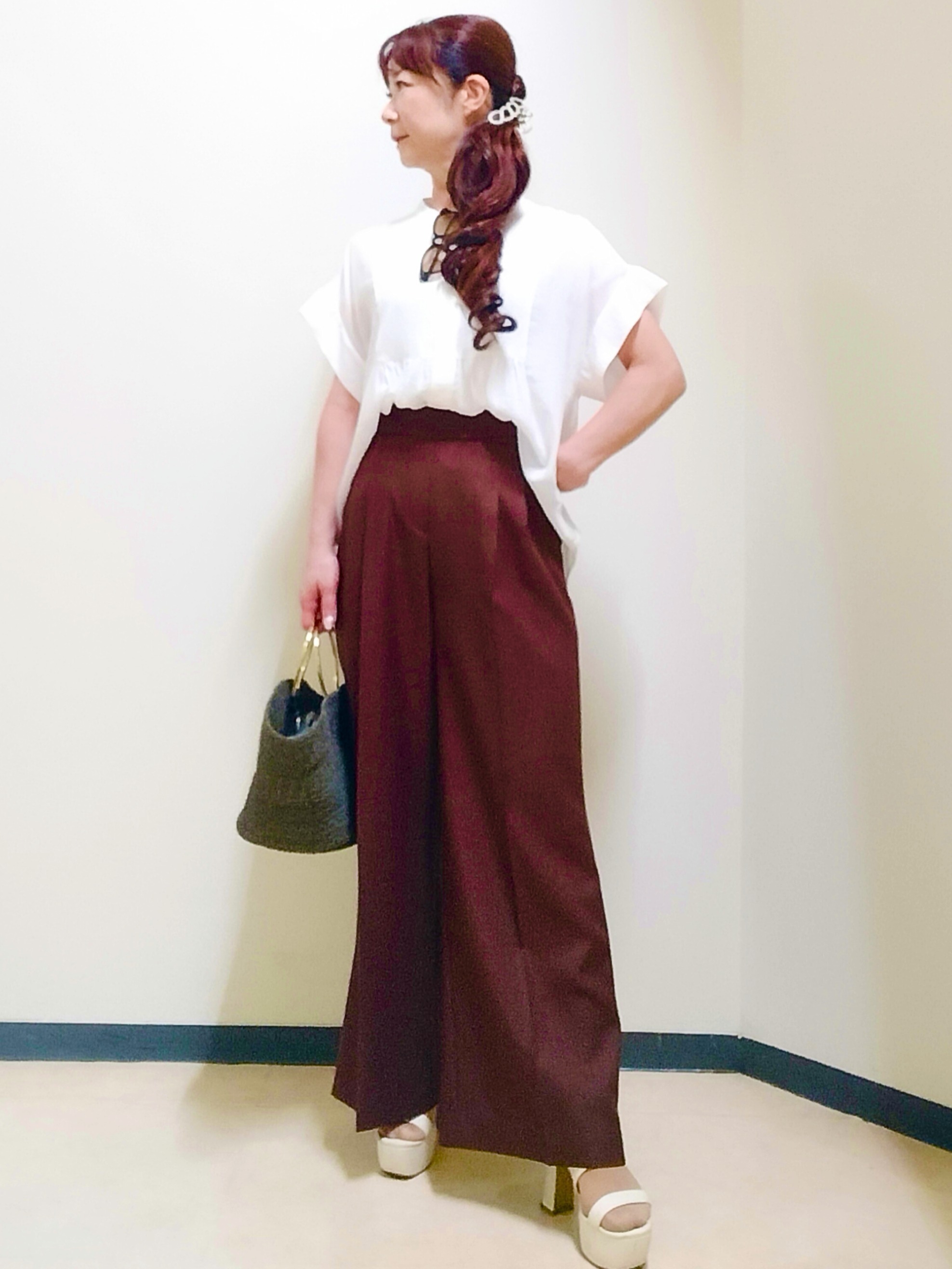 花さんの「Reflect｜ドビーストライプドルマンスリーブブラウス」を使ったコーディネート