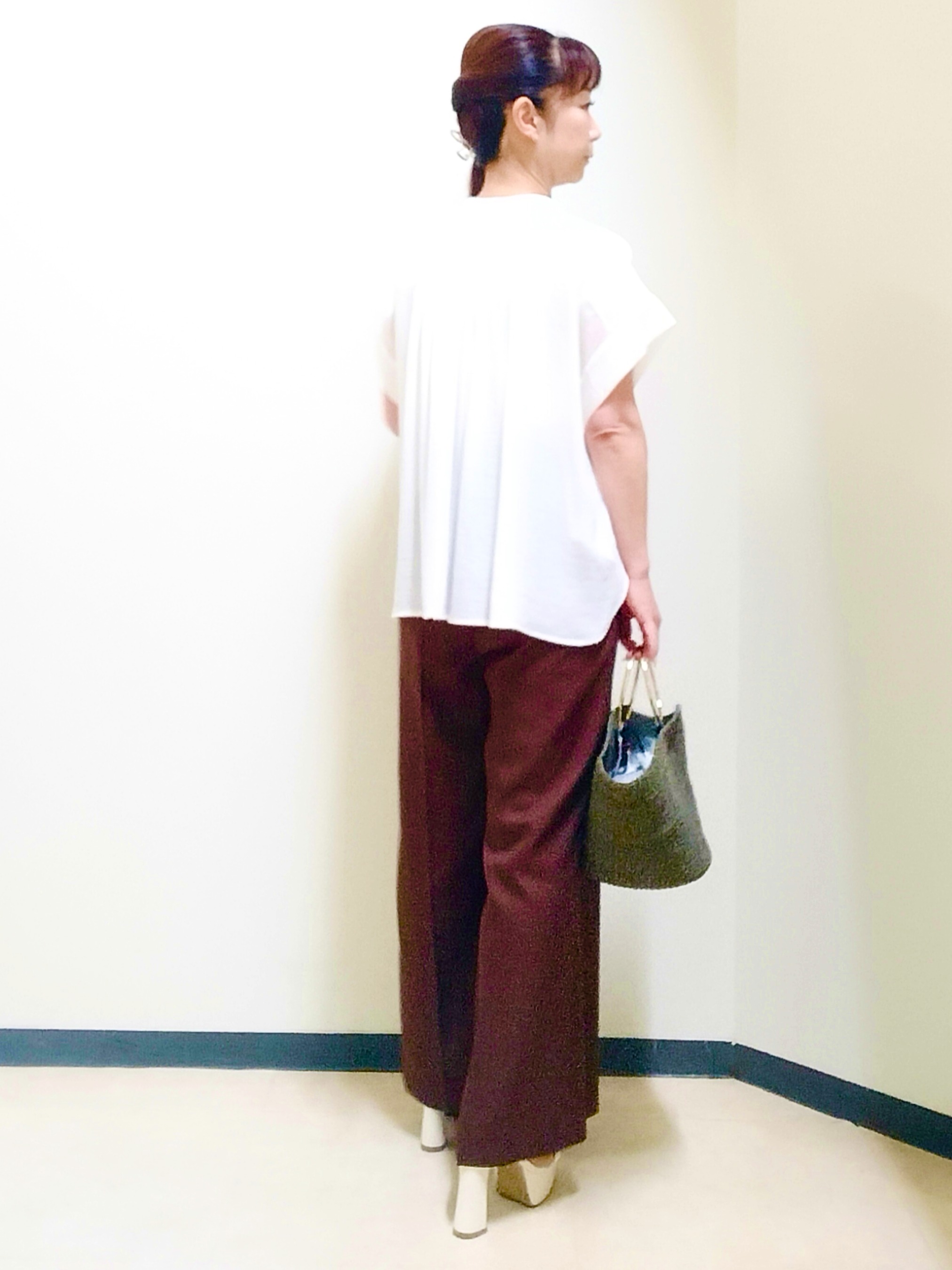 花さんの「Reflect｜ドビーストライプドルマンスリーブブラウス」を使ったコーディネート