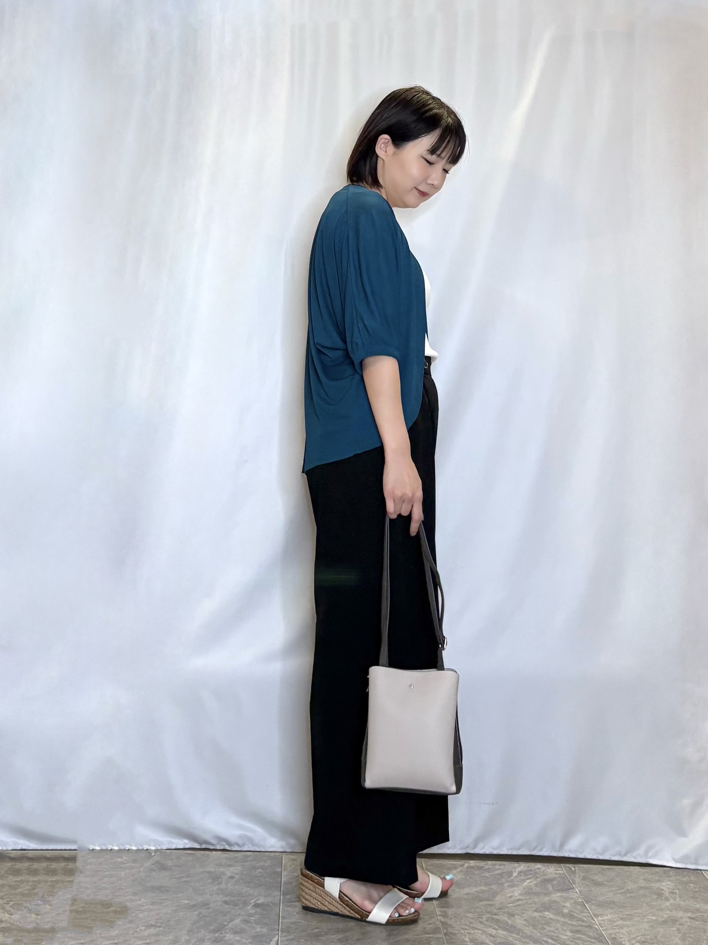 ネリさんの「SHOO･LA･RUE｜【UV/体型カバー】冷房や朝晩の冷え込み対策にも さらとろ5分袖カーディガン」を使ったコーディネート