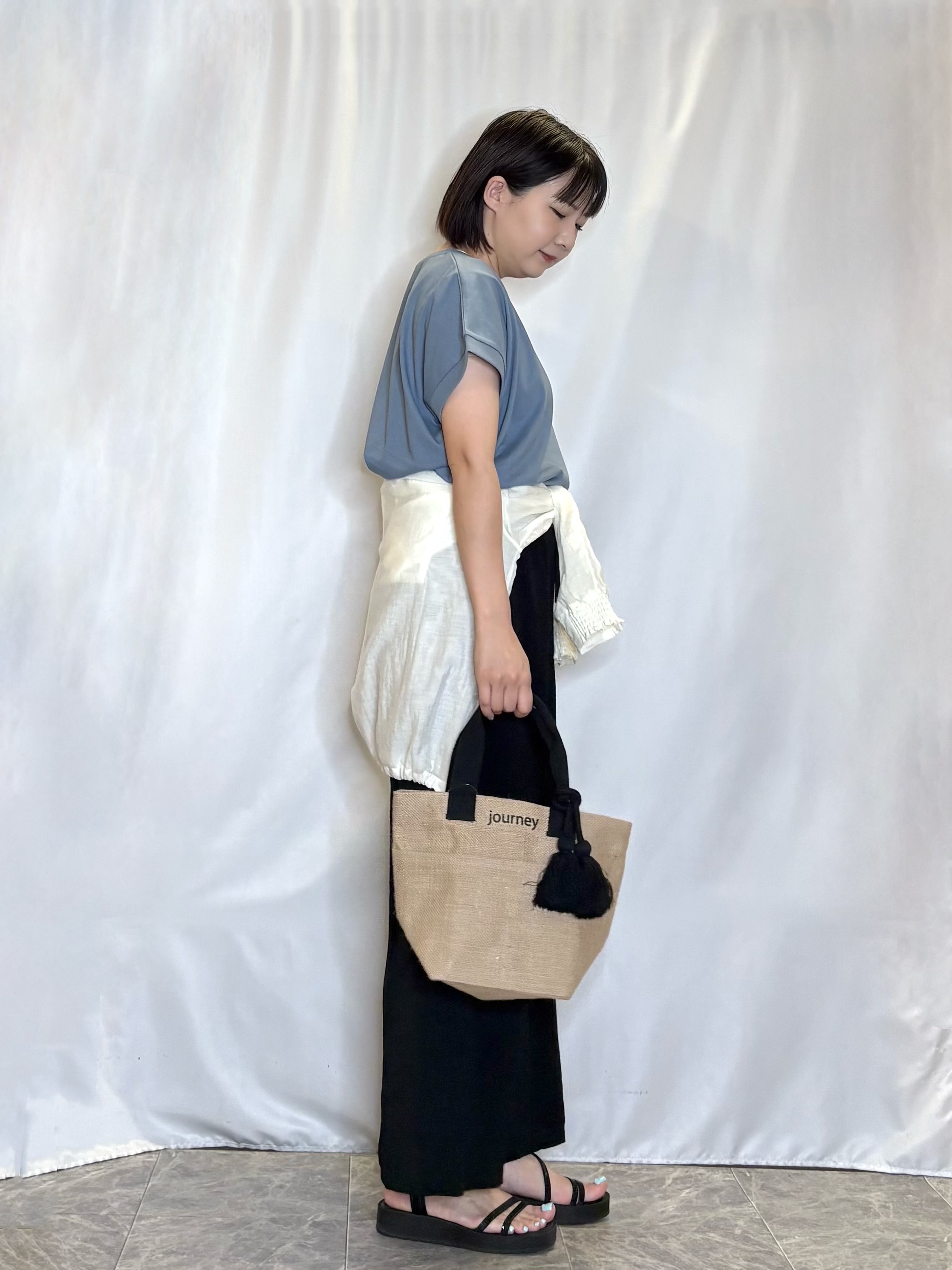 ネリさんの「SHOO･LA･RUE｜【S-LL/洗濯機可】夏に使える 程よい透け感のシアーブルゾン」を使ったコーディネート