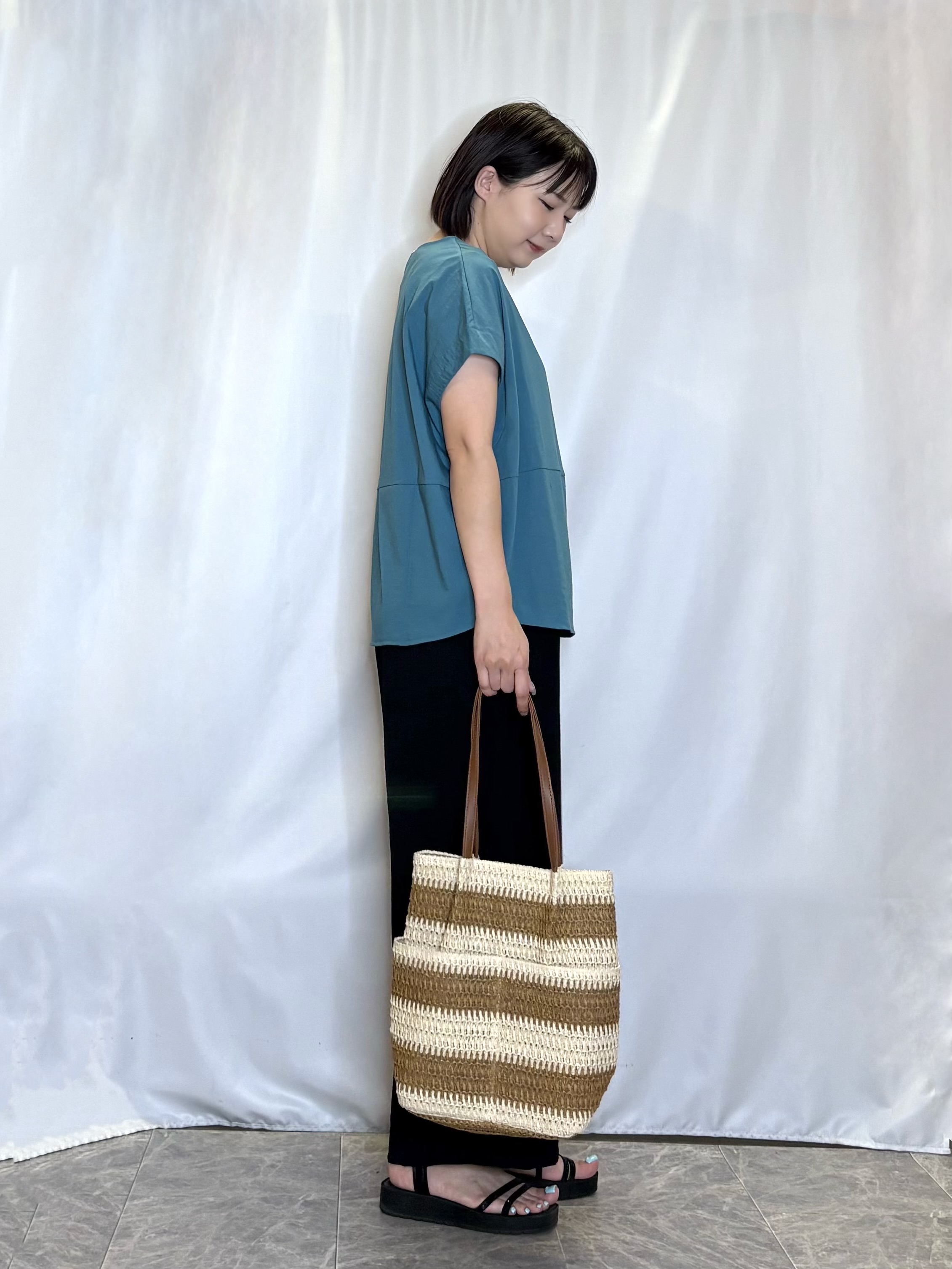 ネリさんの「SHOO･LA･RUE｜【洗濯機可/セットアップ可】軽凛(かろりん) シンプル上品 切替コクーントップス」を使ったコーディネート