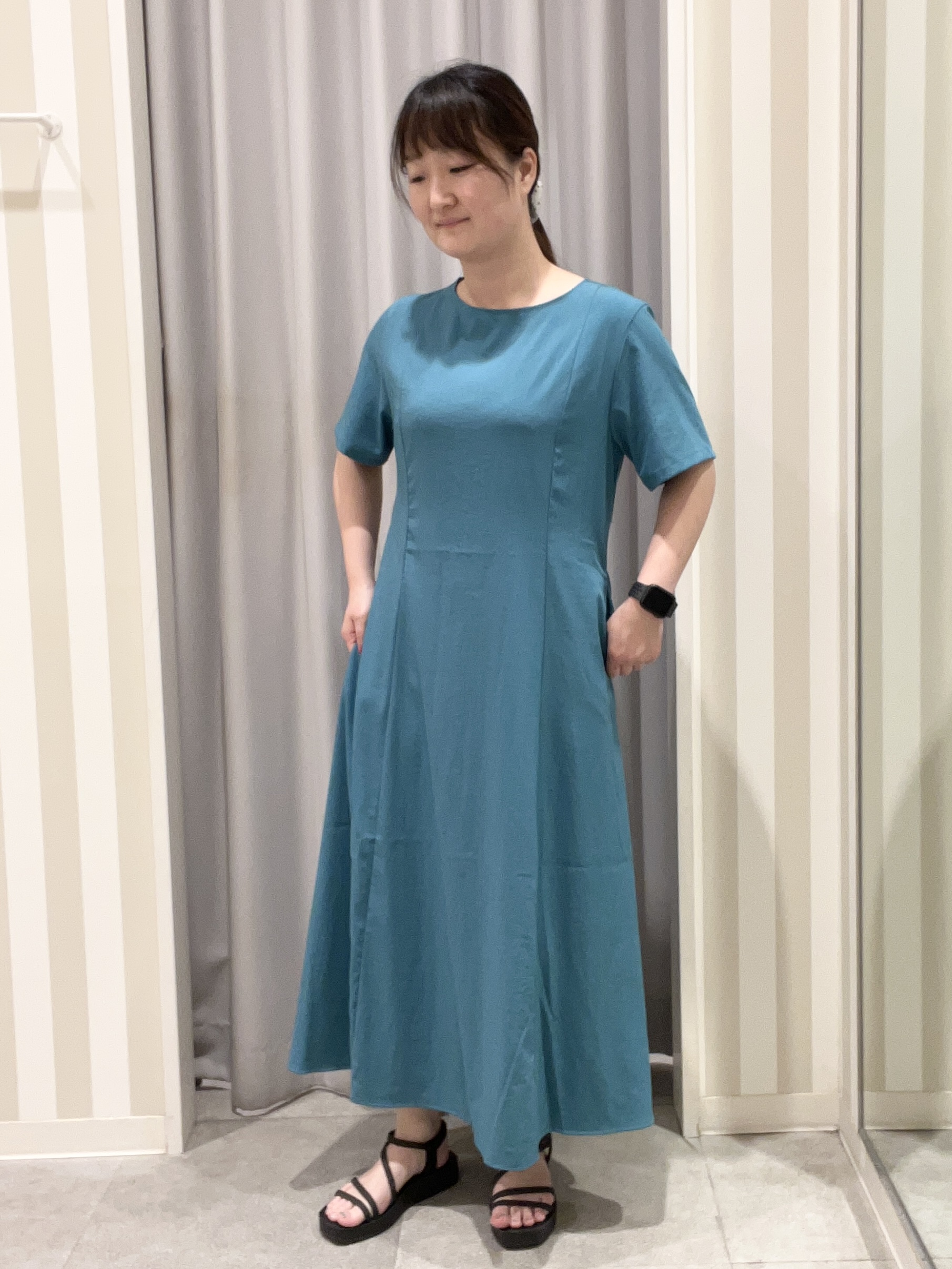 もーりぃさんの「SHOO･LA･RUE｜【洗濯機可/S-LL】涼し気な透け感 日差し冷房対策に シアーボーダーカーディガン」を使ったコーディネート