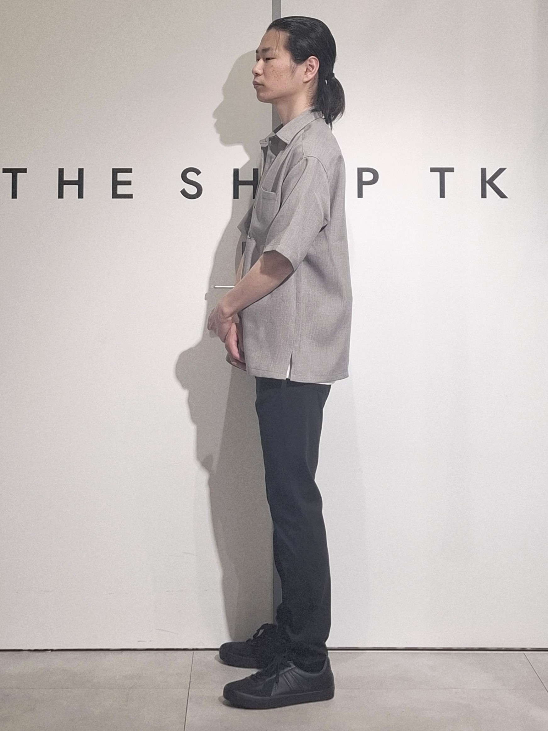 葵さんの「THE SHOP TK｜【LINO FINE】 リネンライク半袖シャツ UVカット／イージーケア／吸水速乾／洗濯機OK／セッ」を使ったコーディネート