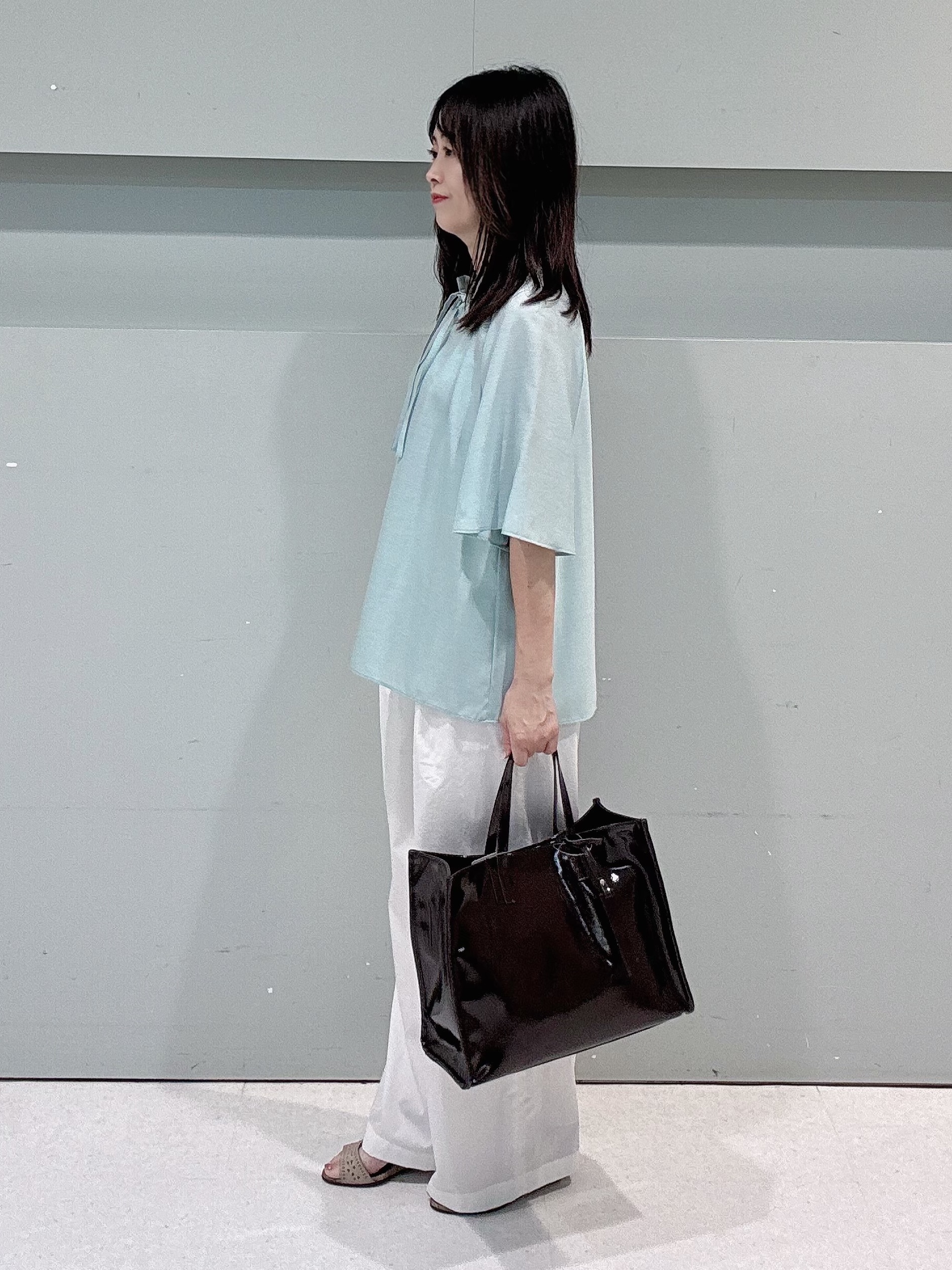 makiさんの「UNTITLED｜【シアー/首元フリル】シルキーシフォンブラウス」を使ったコーディネート