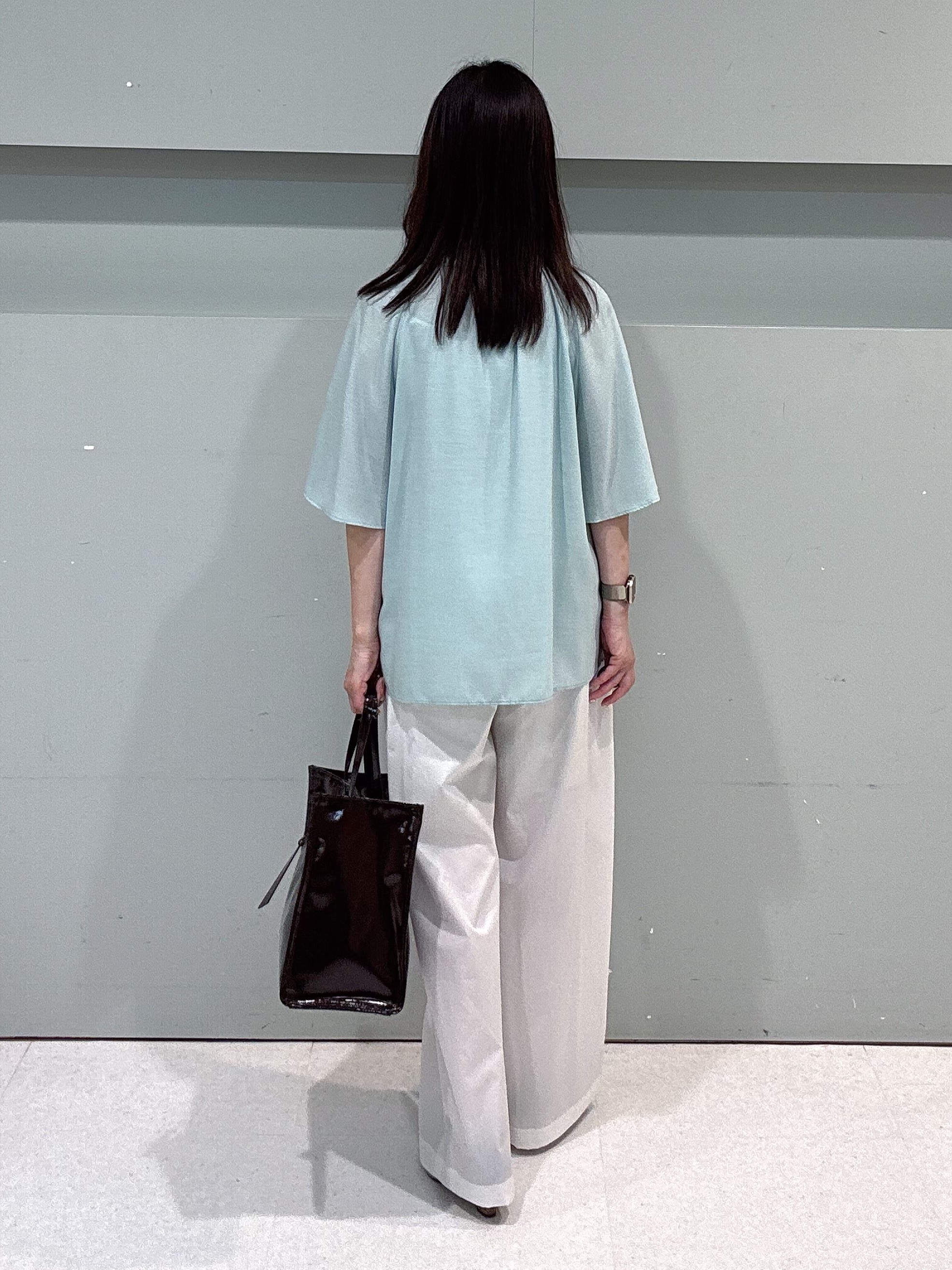 makiさんの「UNTITLED｜【シアー/首元フリル】シルキーシフォンブラウス」を使ったコーディネート
