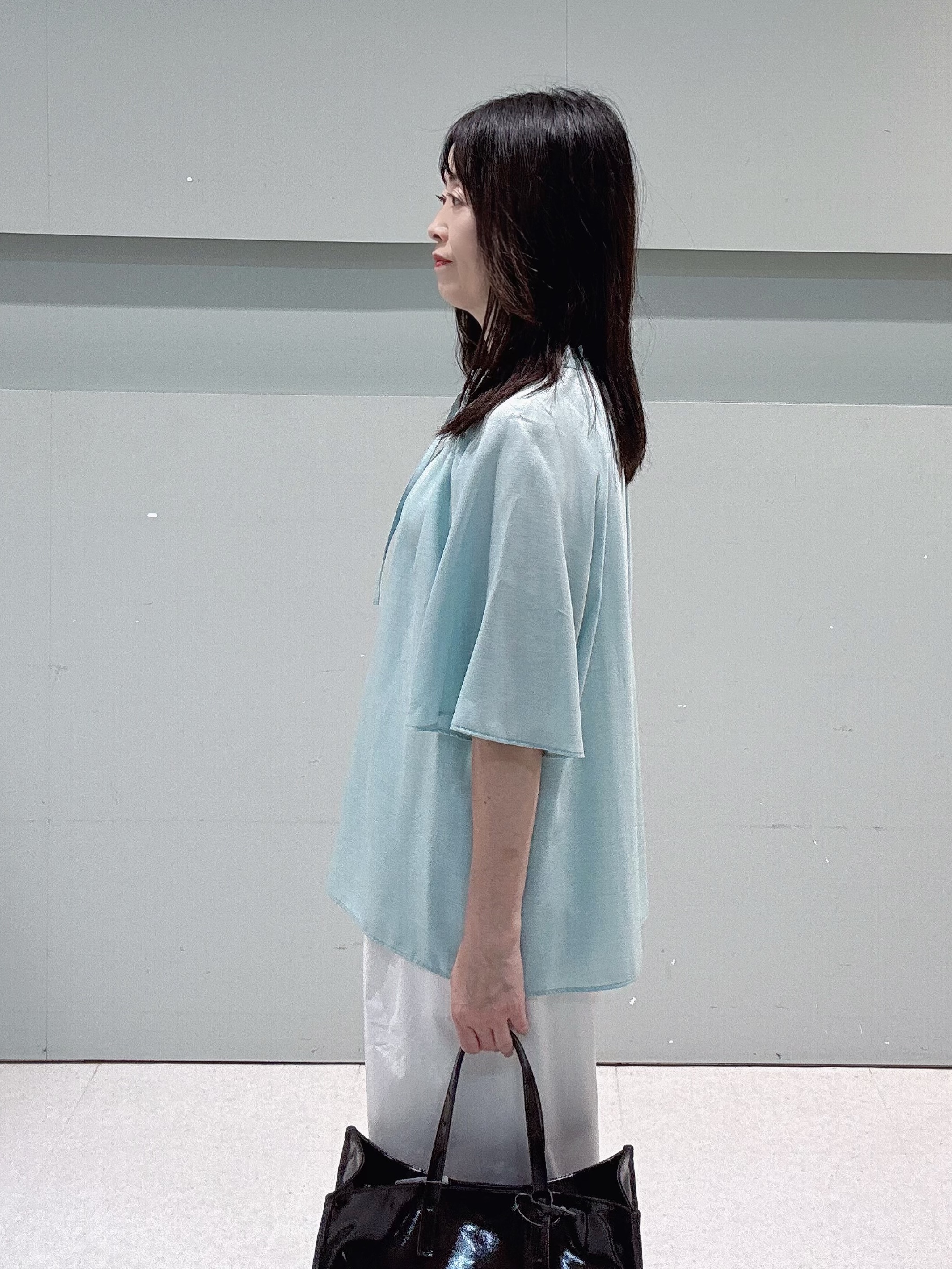 makiさんの「UNTITLED｜【シアー/首元フリル】シルキーシフォンブラウス」を使ったコーディネート