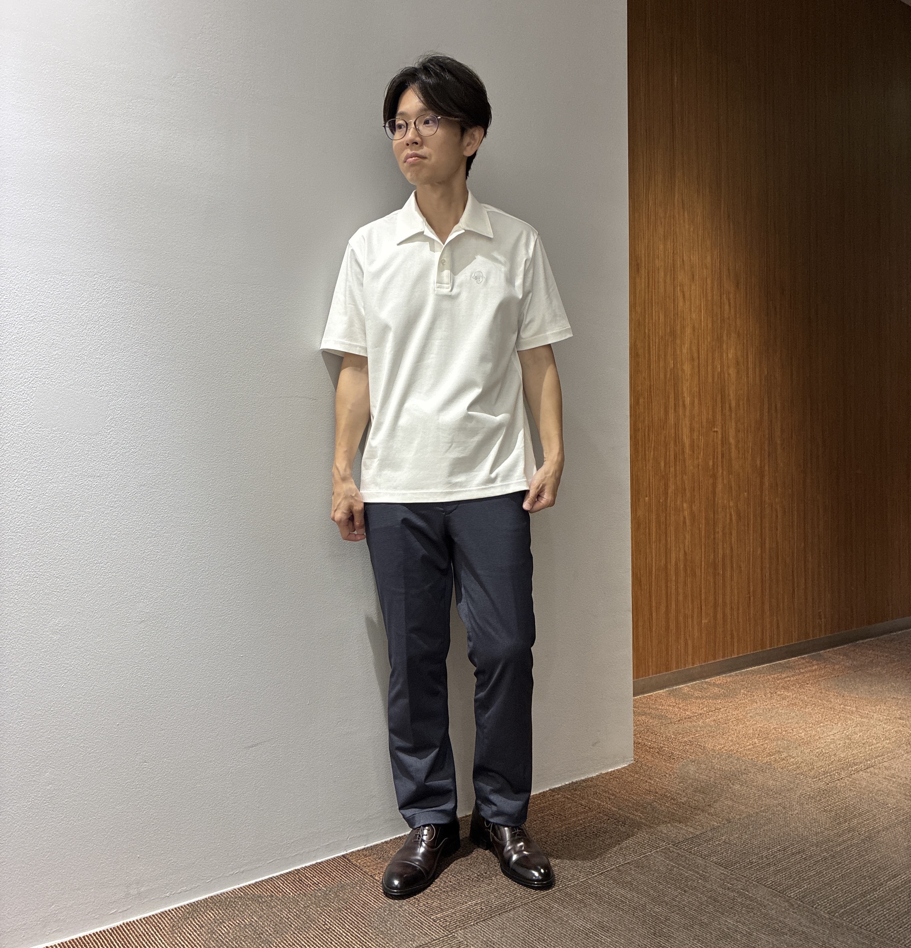 わいずみさんの「TAKEO KIKUCHI｜【360&deg;ストレッチ／軽量】None Of Stress ライト ジャケット（セットアップ対応）」を使ったコーディネート