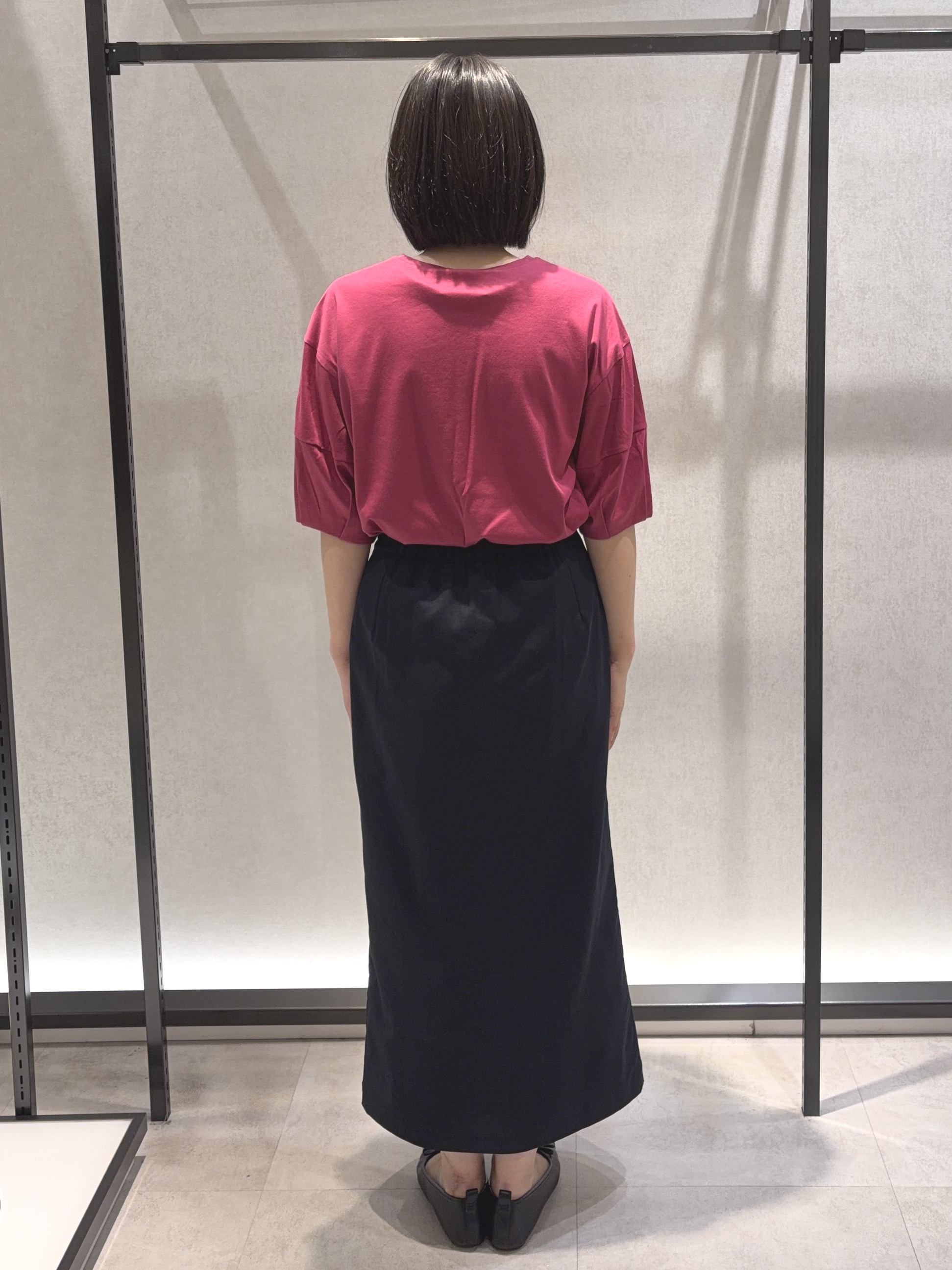 わたなべさんの「UNTITLED｜【汗染み防止/接触冷感】ランタンスリーブプルオーバー」を使ったコーディネート