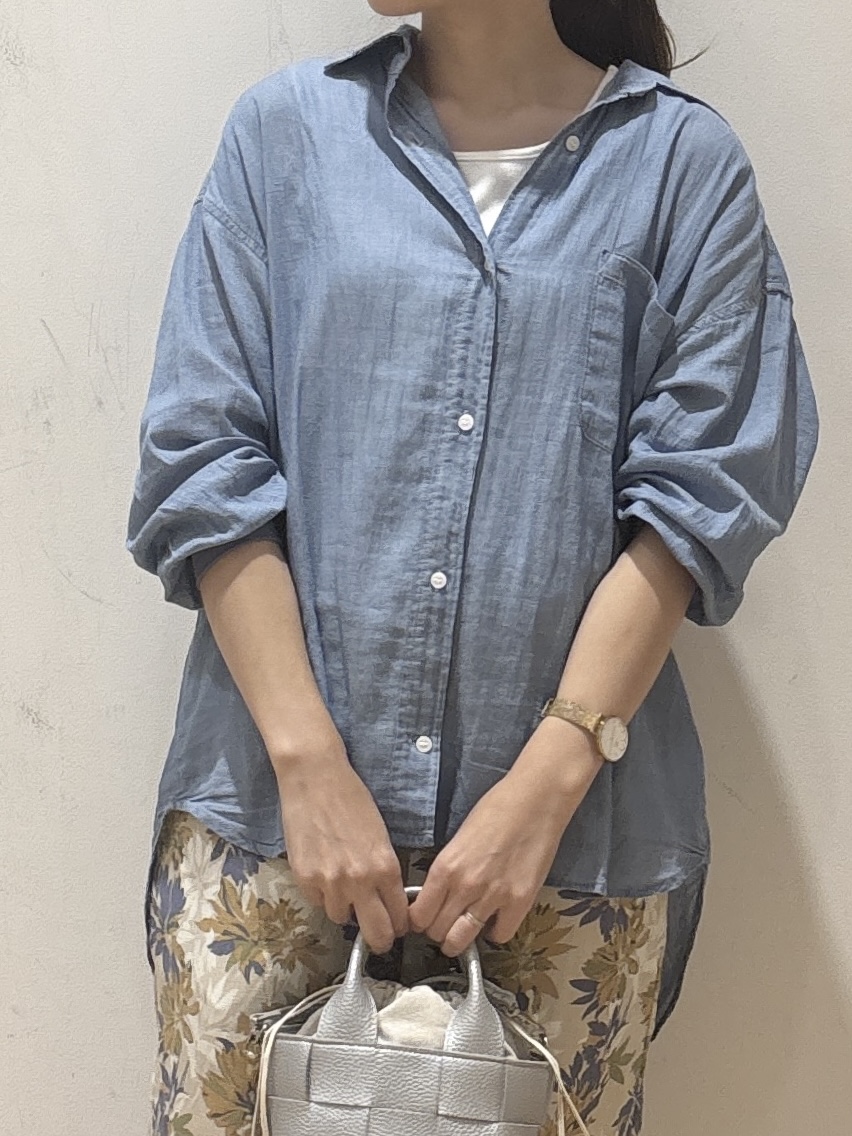 YUMIさんの「Dessin｜【セットアップ可/洗える】2オンスシアーデニムシャツ」を使ったコーディネート