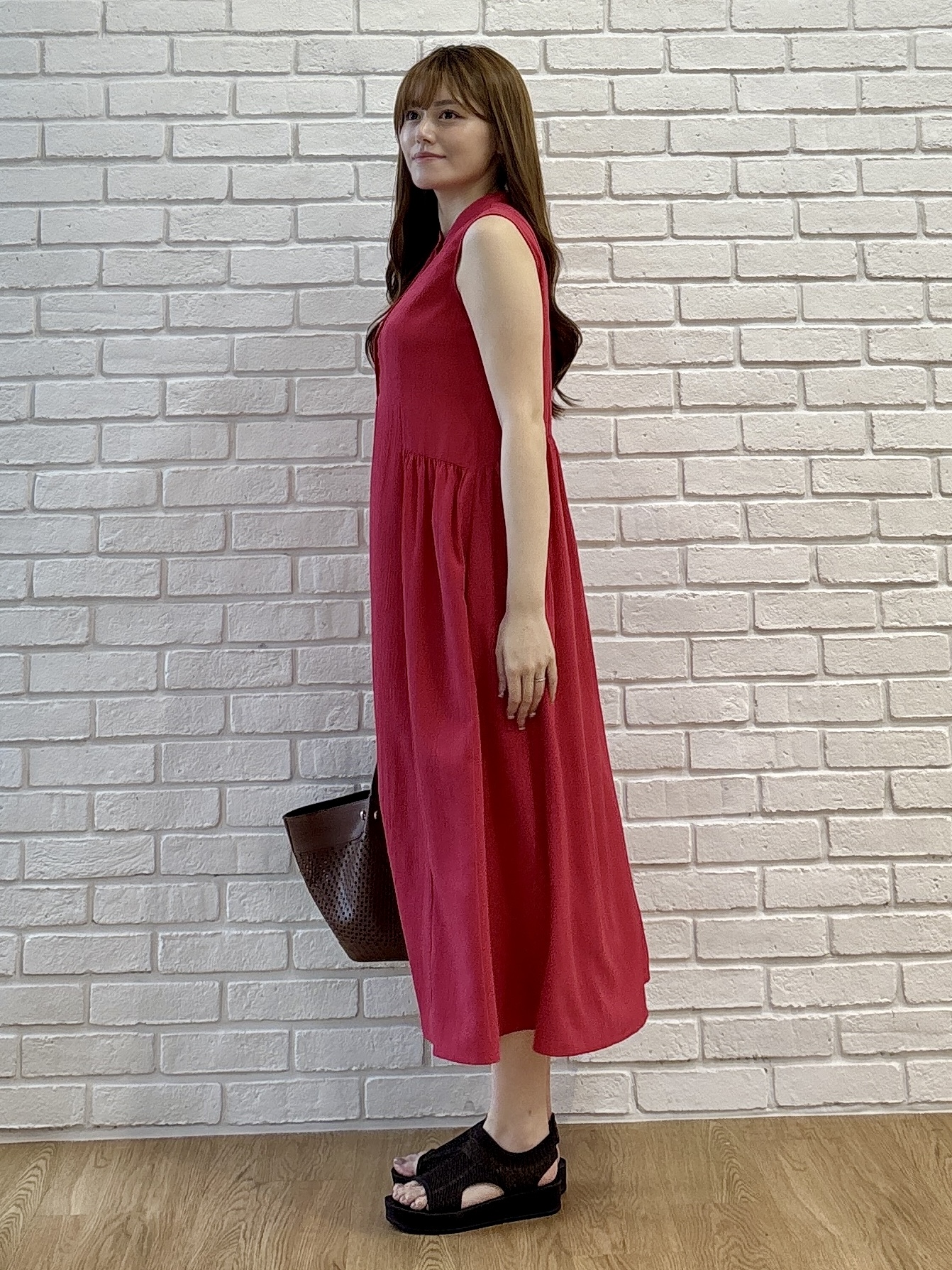 sayaさんの「grove｜【低身長さんも選べる着丈・洗濯機◎】テントラインワンピース」を使ったコーディネート