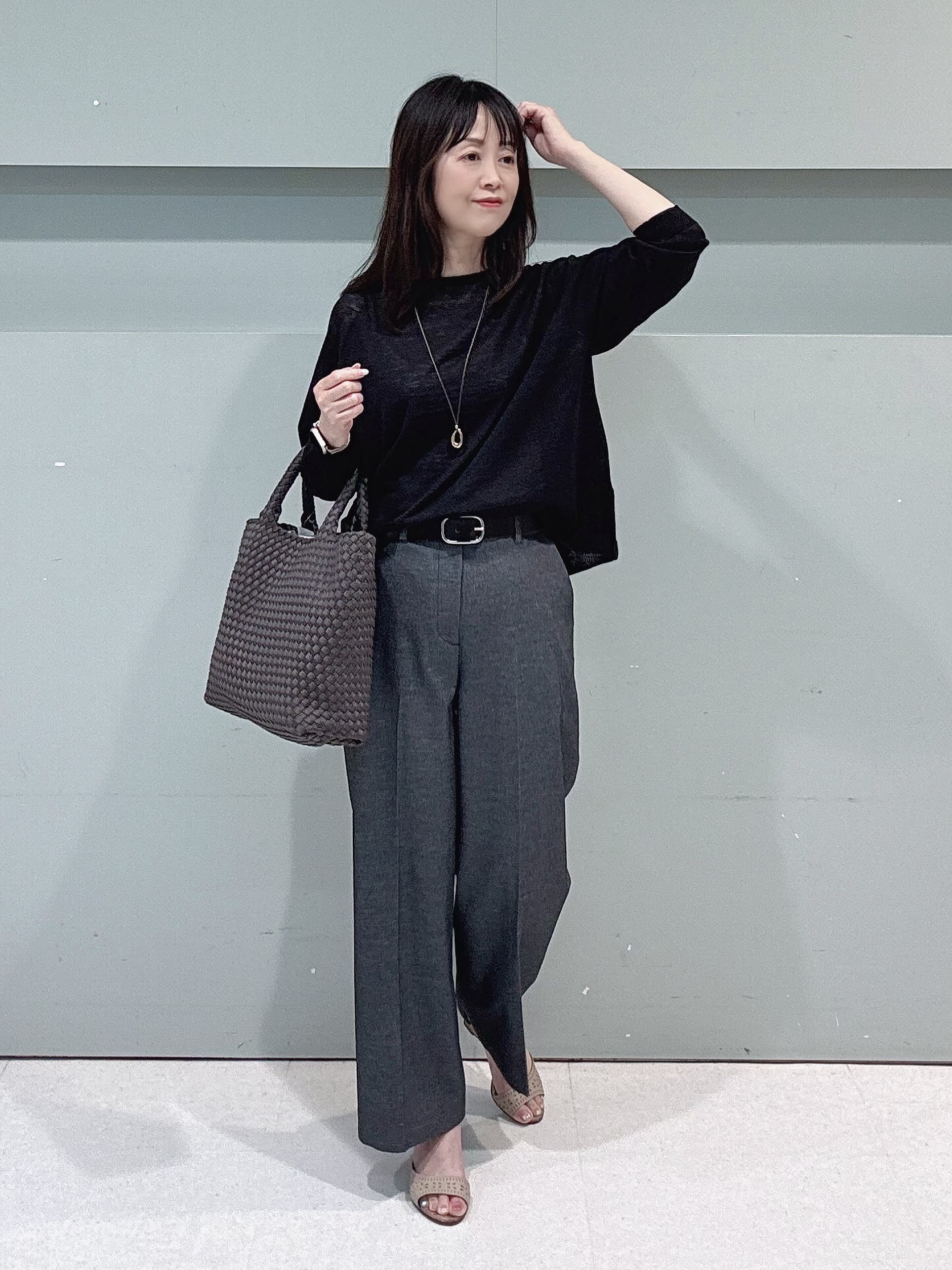 makiさんの「UNTITLED｜【ゆったり/リラクシー】リネンボートネックプルオーバー」を使ったコーディネート