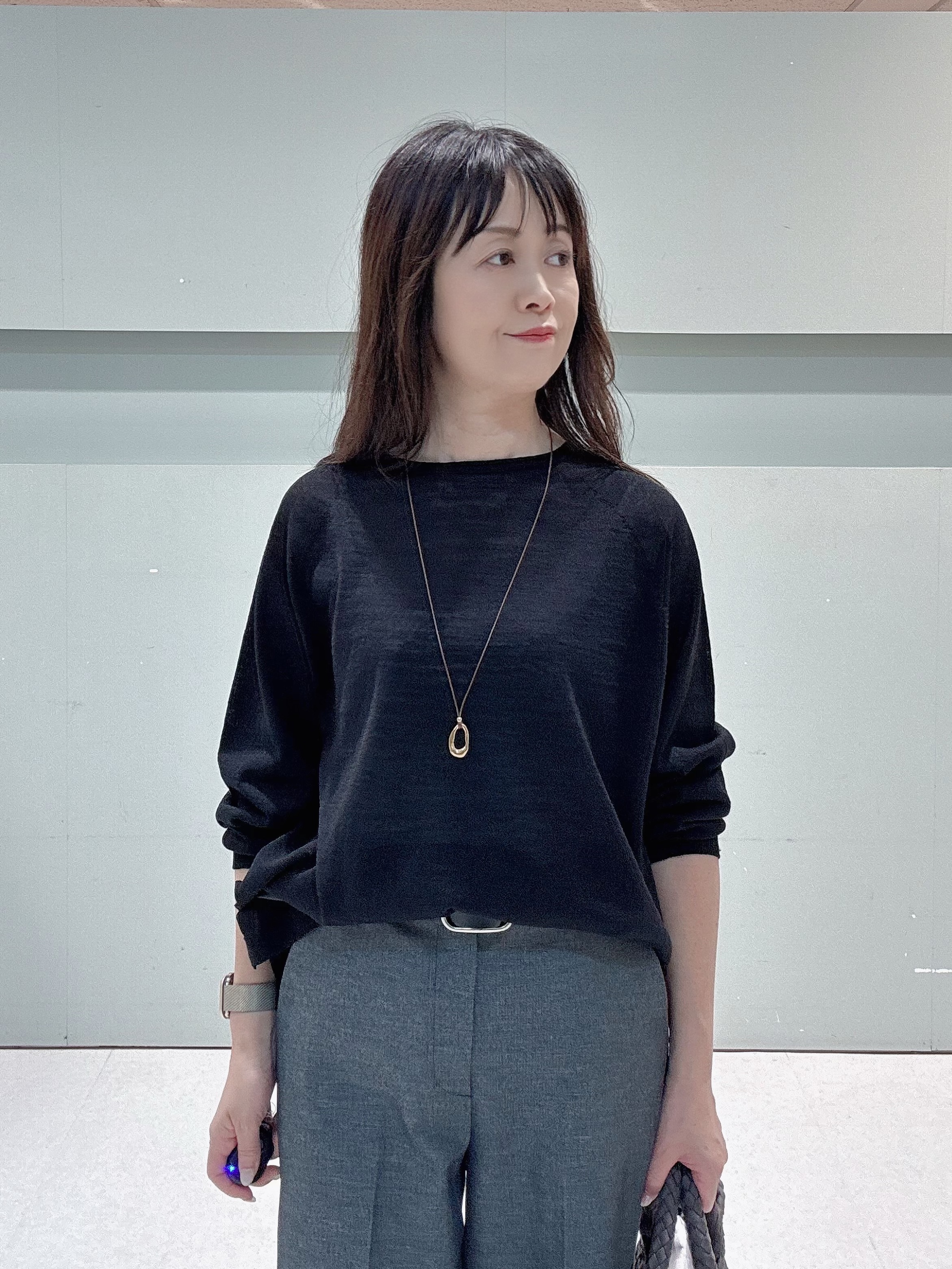 makiさんの「UNTITLED｜【ゆったり/リラクシー】リネンボートネックプルオーバー」を使ったコーディネート