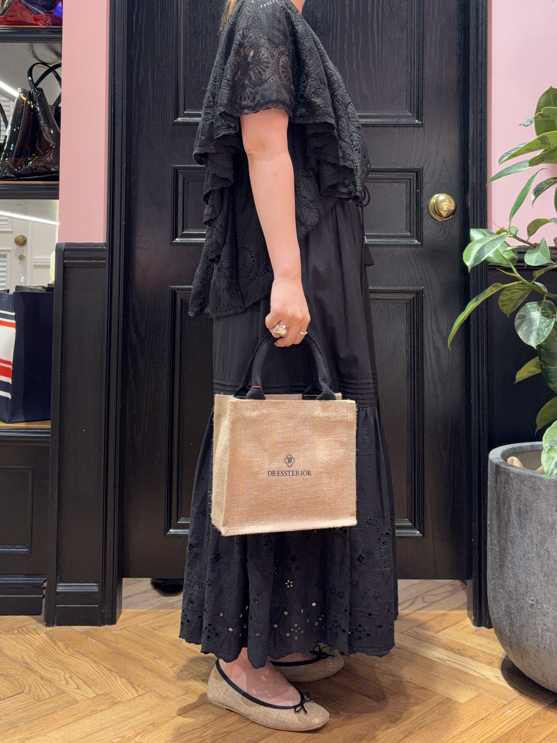 SAKAIさんの「DRESSTERIOR｜ラッセルレース ブラウス」を使ったコーディネート