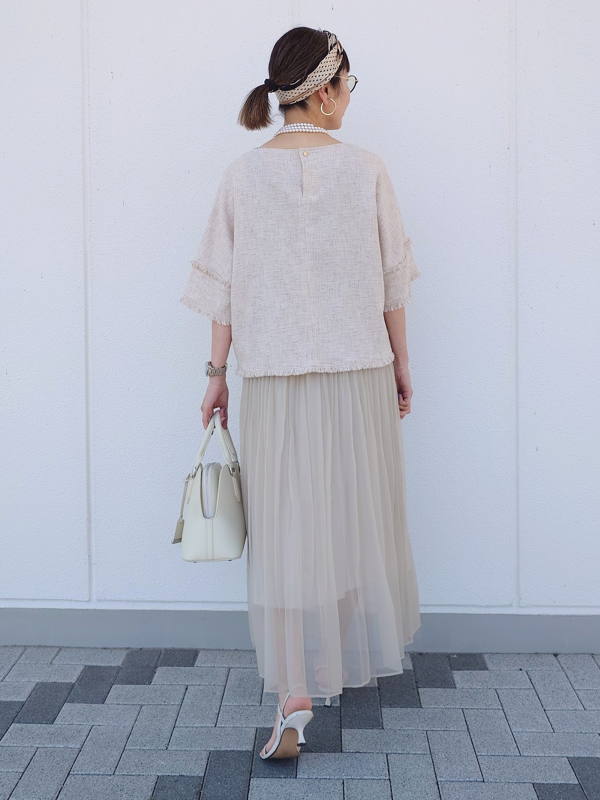 MUTSUKOさんの「UNTITLED｜◆ドライミックスツィードブラウス」を使ったコーディネート