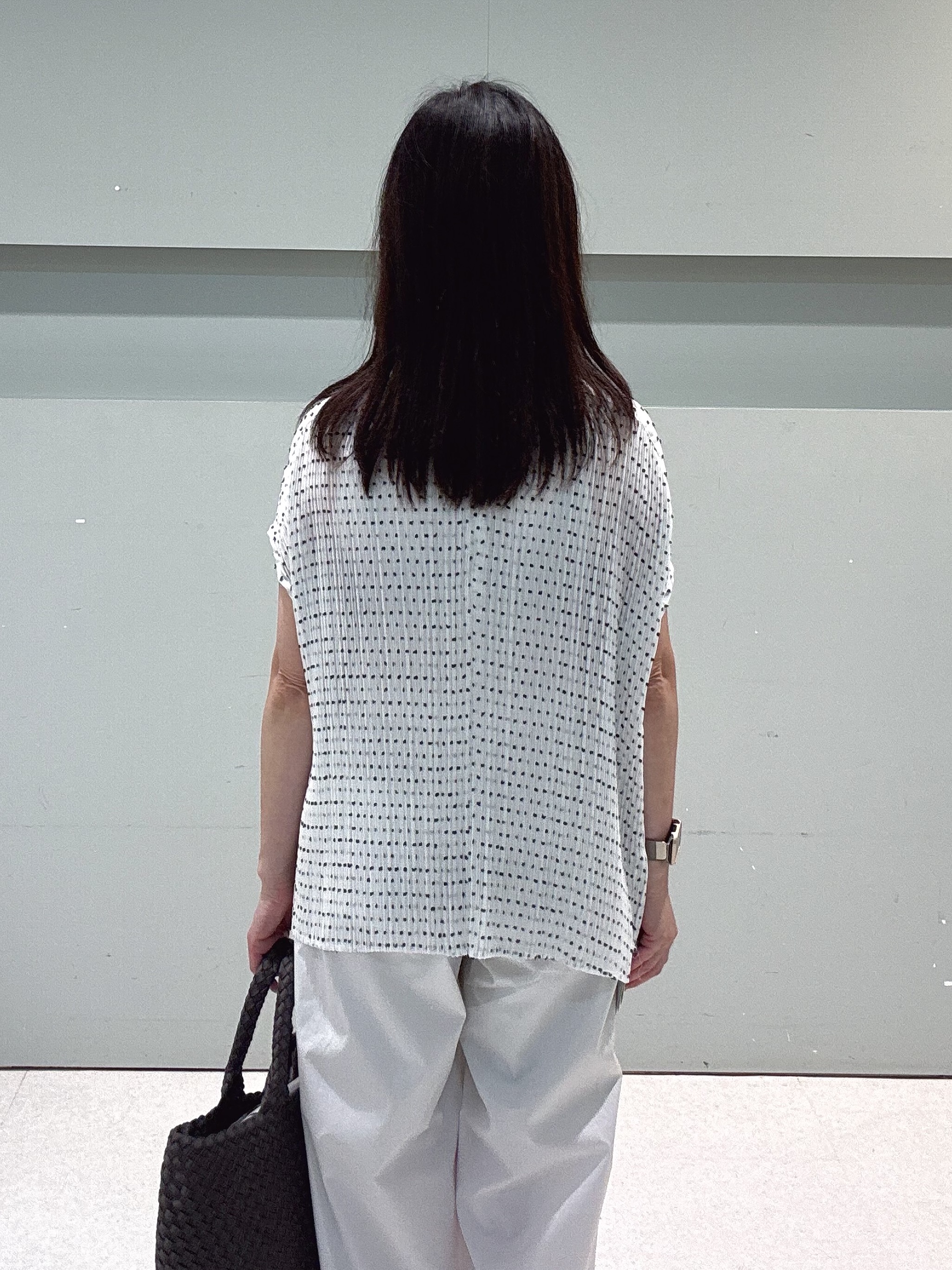 makiさんの「UNTITLED｜【1枚で着映える】ドットジャガードブラウス」を使ったコーディネート