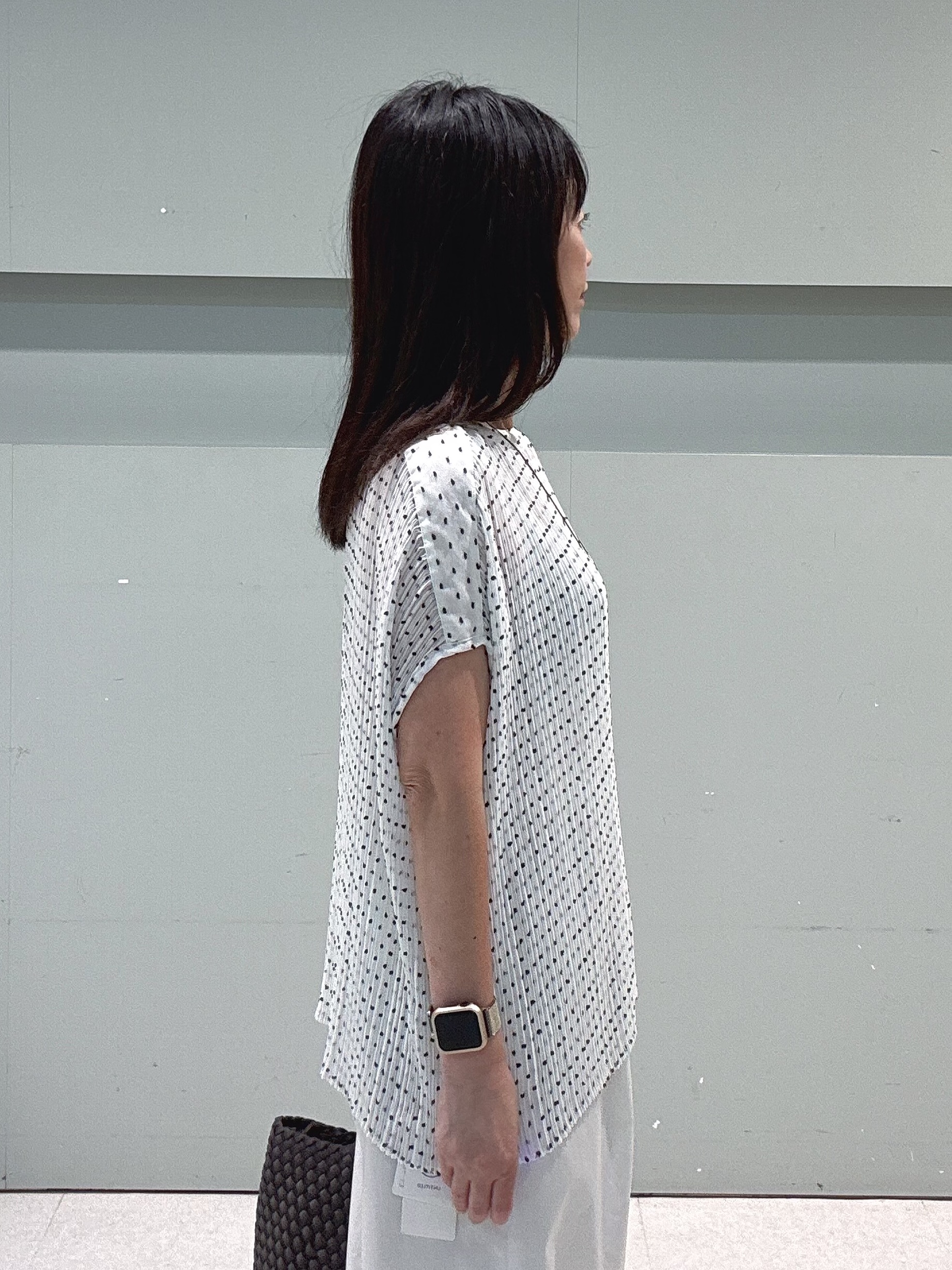makiさんの「UNTITLED｜【1枚で着映える】ドットジャガードブラウス」を使ったコーディネート