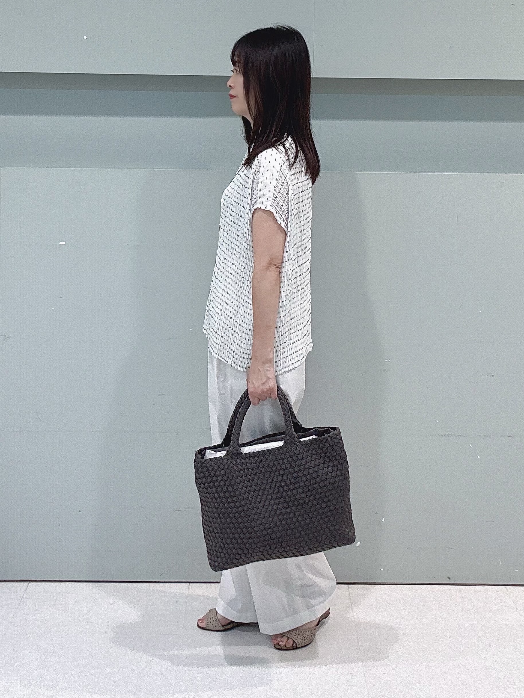 makiさんの「UNTITLED｜【1枚で着映える】ドットジャガードブラウス」を使ったコーディネート