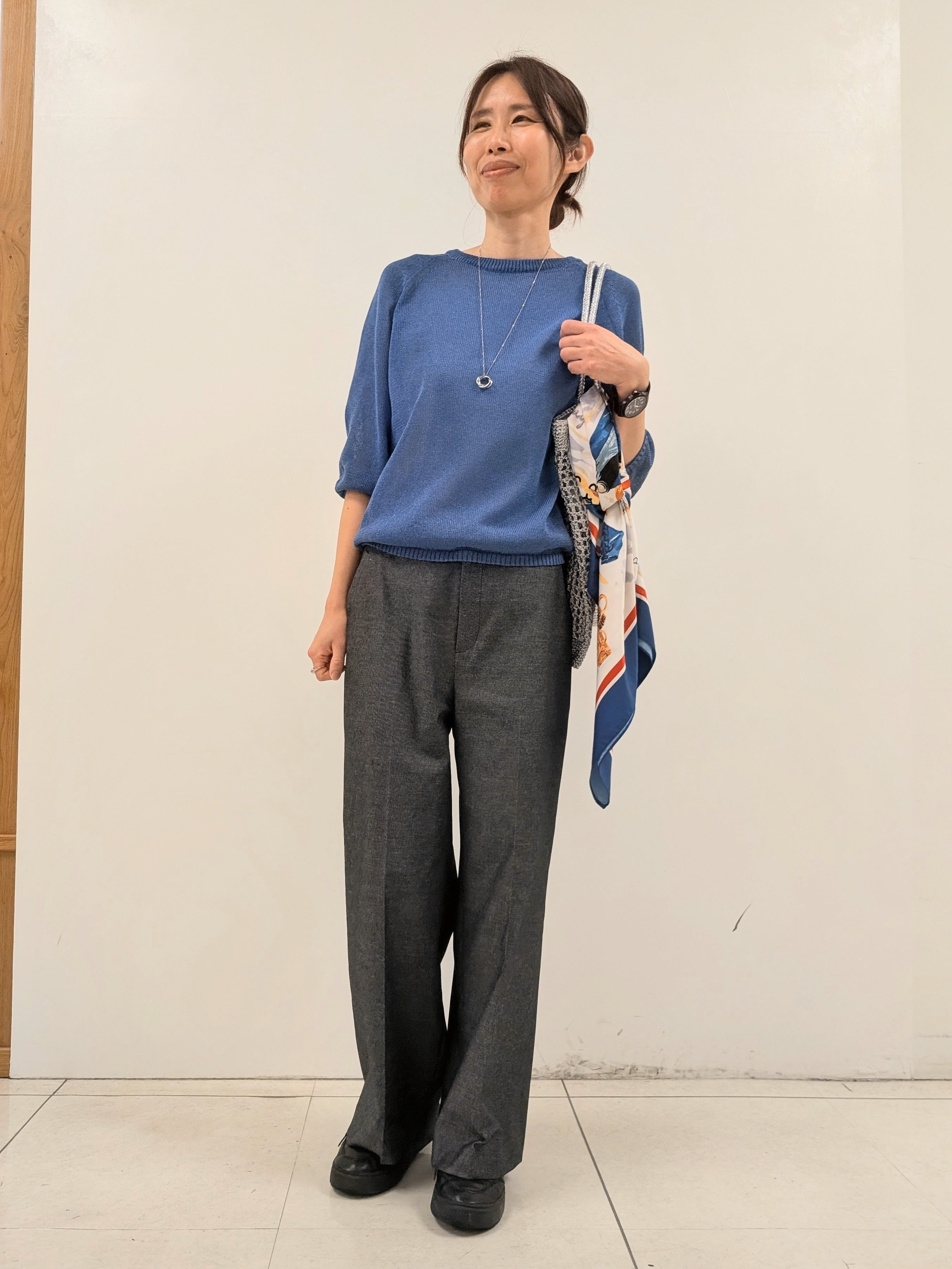 erikkoさんの「UNTITLED｜【洗える/ゆったり】クルーネックドライニット」を使ったコーディネート