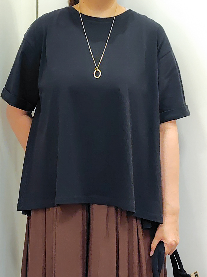 こんちゃんさんの「grove｜【遮熱／吸水速乾／UVカット】フレアシルエットTシャツ」を使ったコーディネート