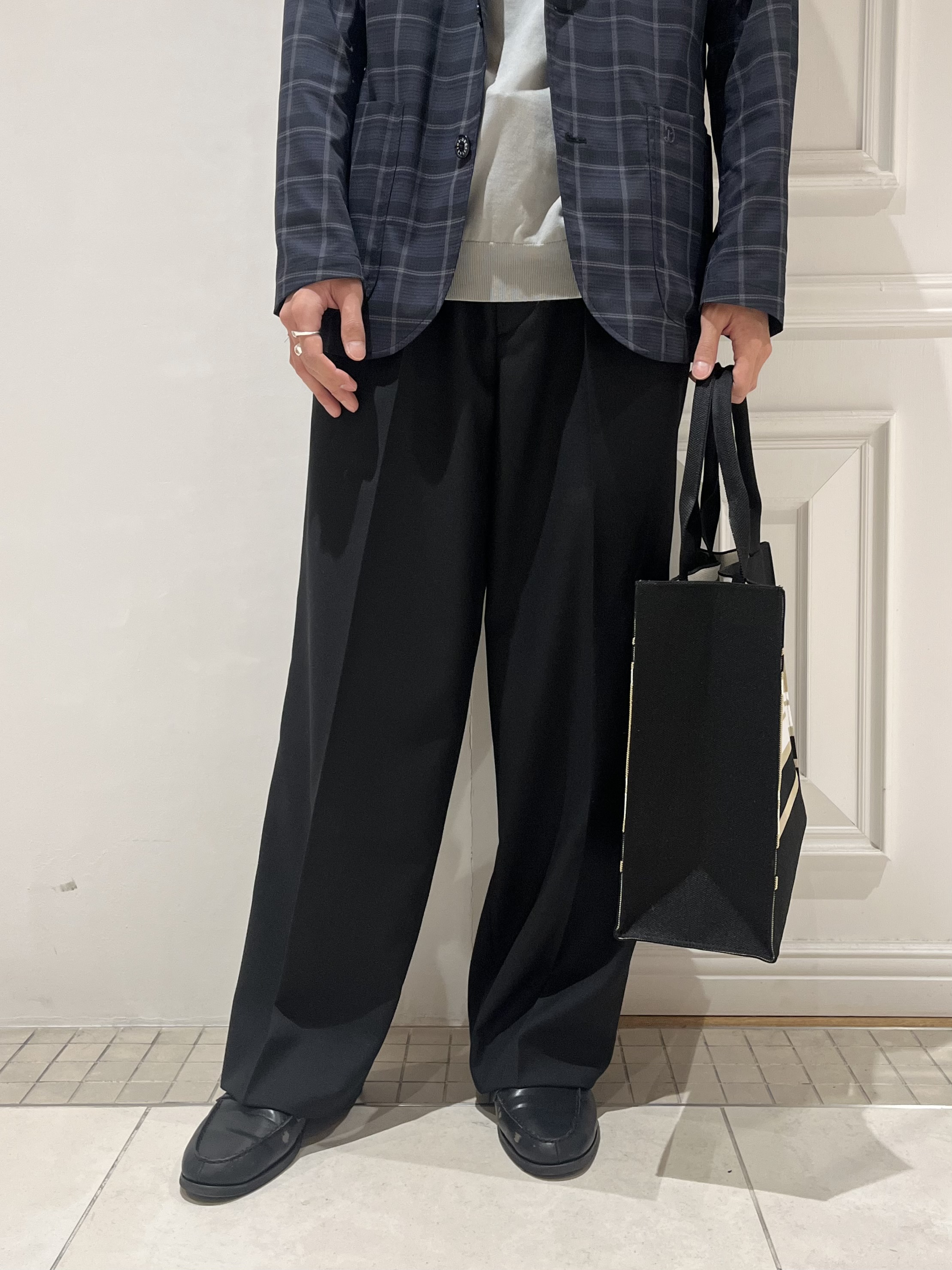 Watanabeさんの「DRESSTERIOR｜【ウォッシャブル】コットンシルク混 ニットポロシャツ」を使ったコーディネート