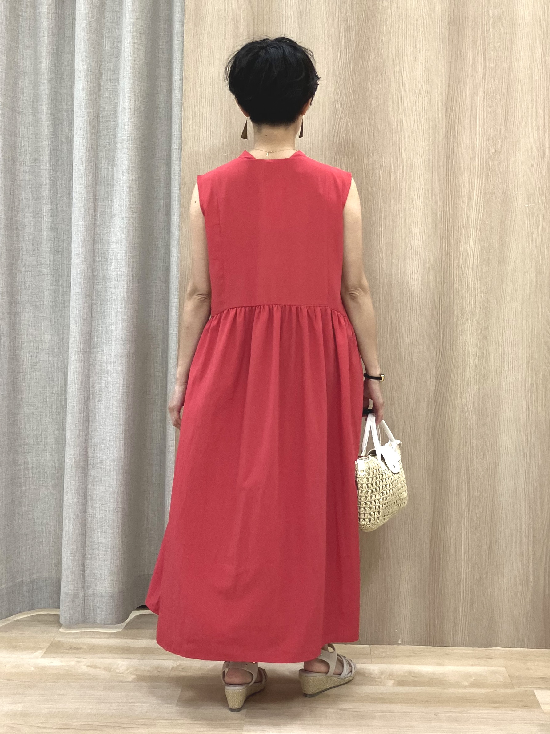 Keiさんの「grove｜【低身長さんも選べる着丈・洗濯機◎】テントラインワンピース」を使ったコーディネート