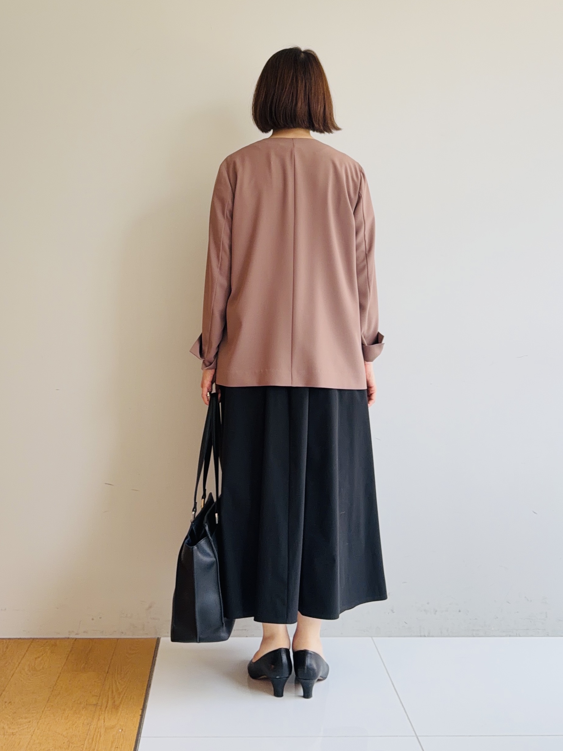 murayamaさんの「INDIVI｜【接触冷感／透湿／着る日傘】ノーカラージャケット」を使ったコーディネート