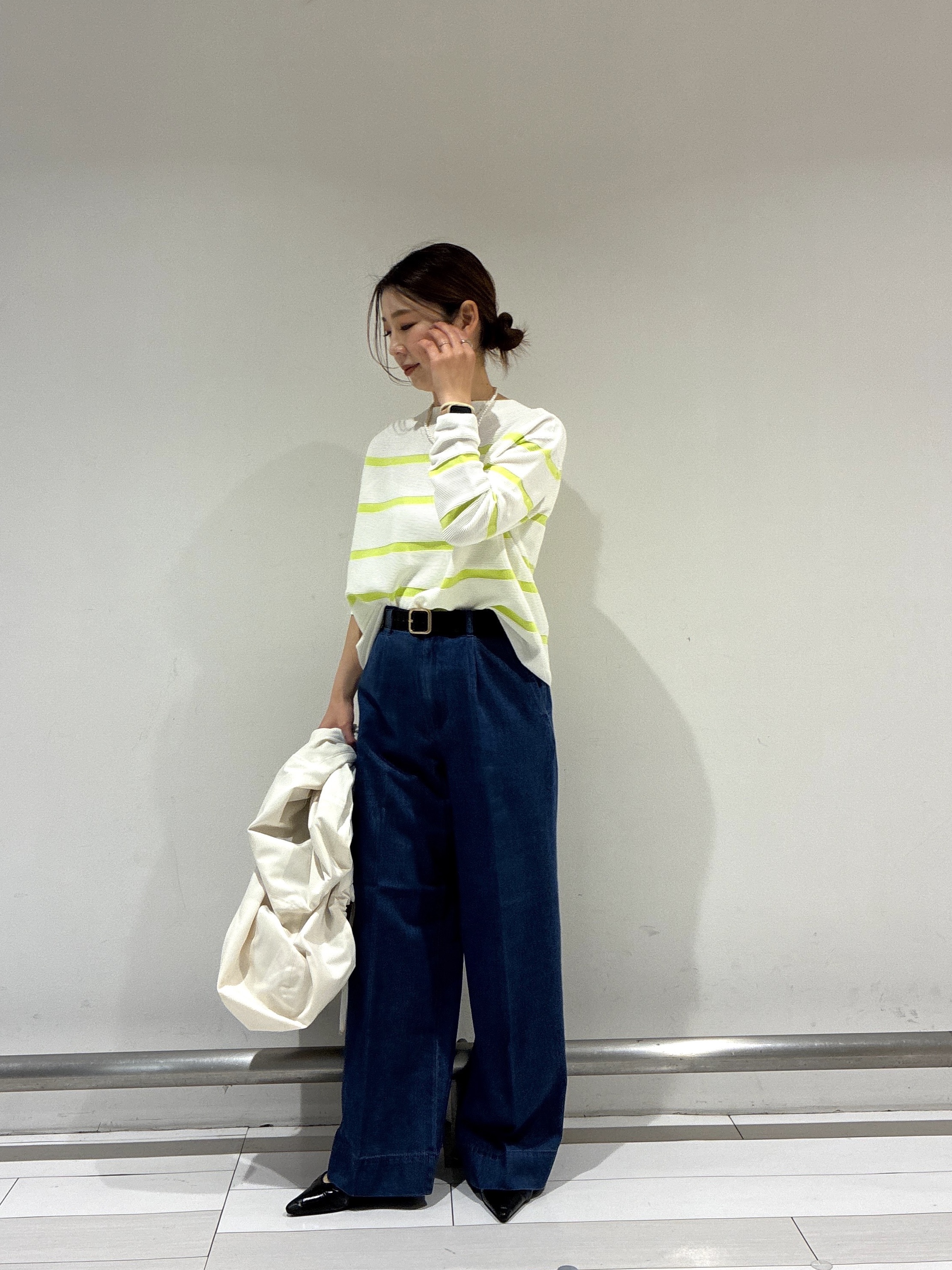 Rinさんの「UNTITLED｜◆【セットアップ可/ワイド】ライトウェイトデニムパンツ」を使ったコーディネート