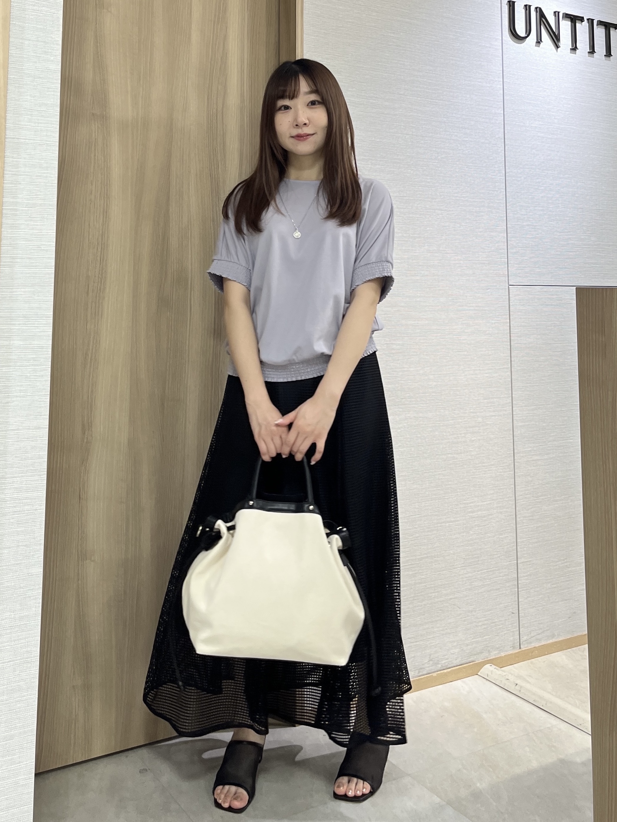 KAHOさんの「UNTITLED｜【接触冷感/汗染み防止/吸水速乾/UVカット】シャーリングプルオーバー」を使ったコーディネート