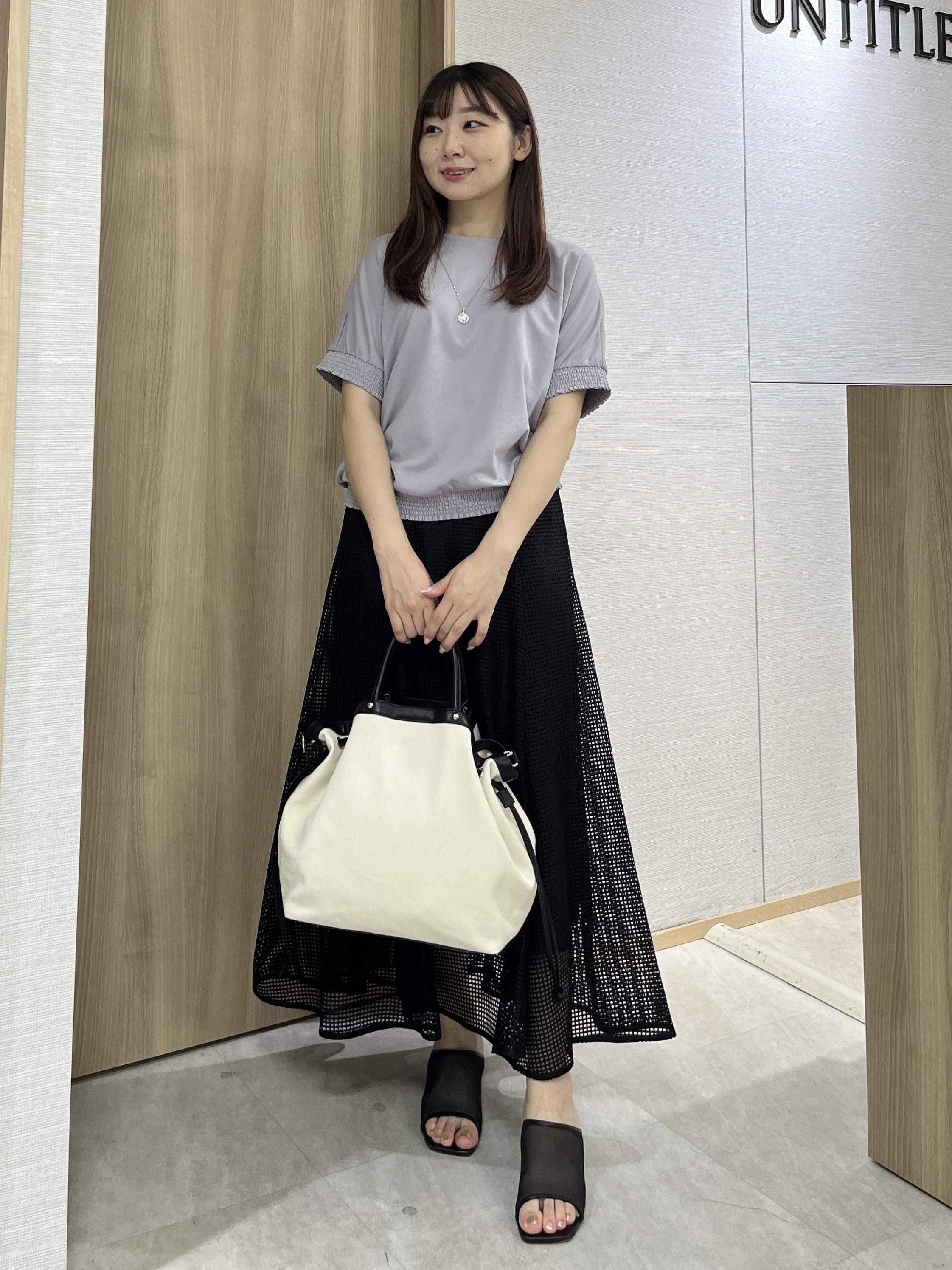 KAHOさんの「UNTITLED｜【接触冷感/汗染み防止/吸水速乾/UVカット】シャーリングプルオーバー」を使ったコーディネート