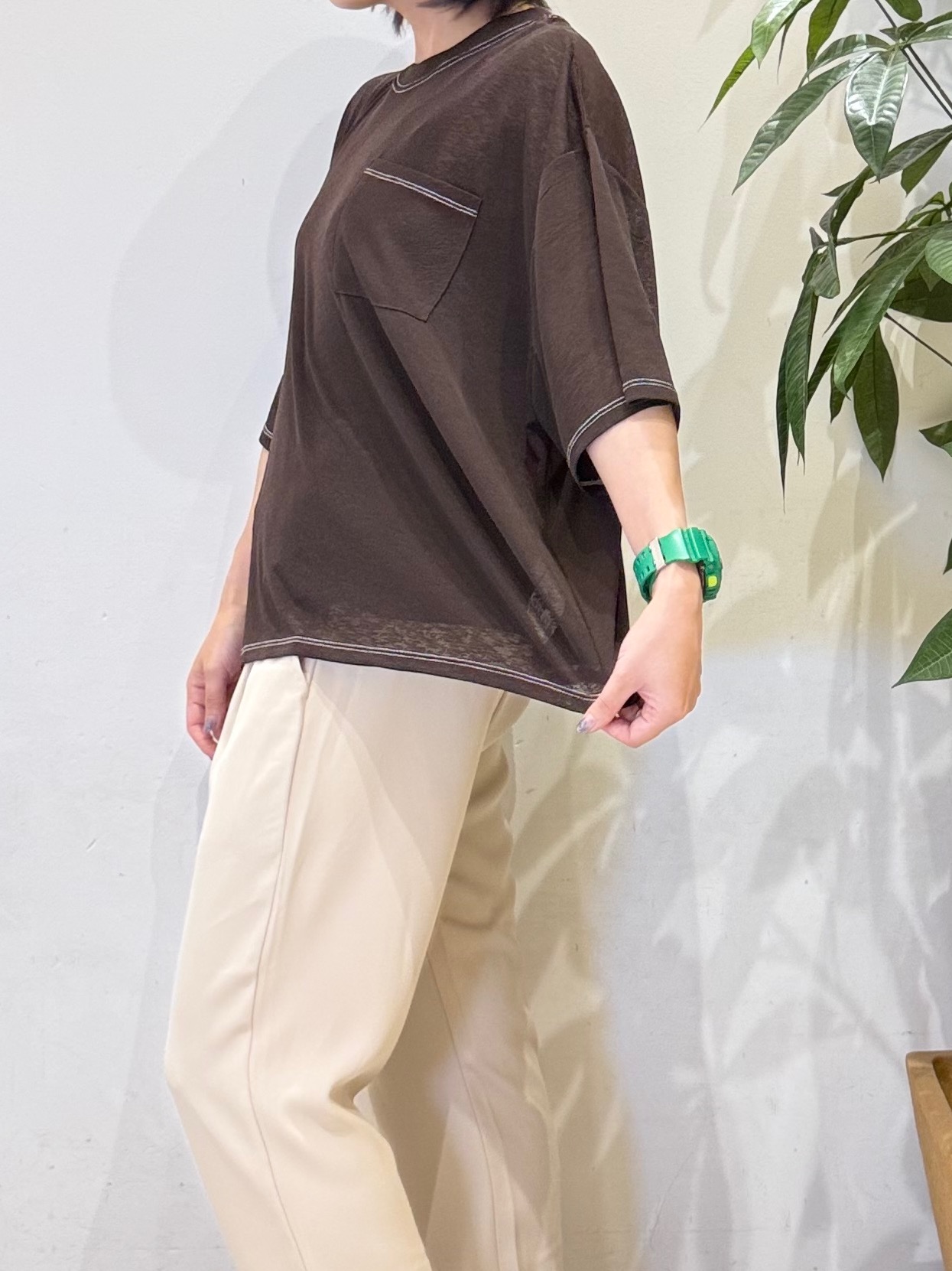 misakiさんの「SHOO･LA･RUE｜【S-LL/洗濯機可/体型カバー】ゆるっとこなれる 大人のシアースラブTシャツ」を使ったコーディネート
