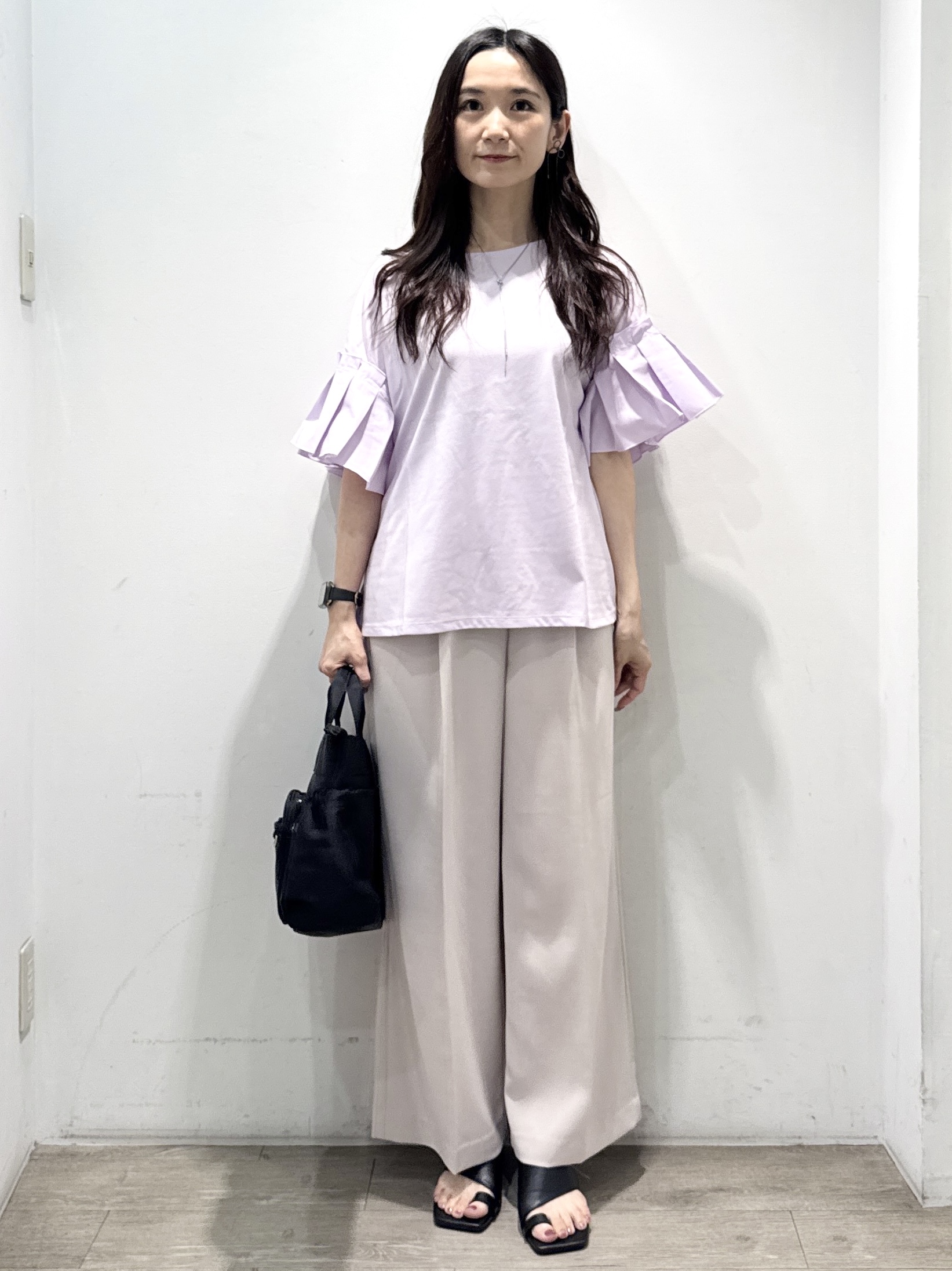 yuicciさんの「OPAQUE.CLIP｜【接触冷感】タックスリーブカットソー《洗濯機OK》」を使ったコーディネート