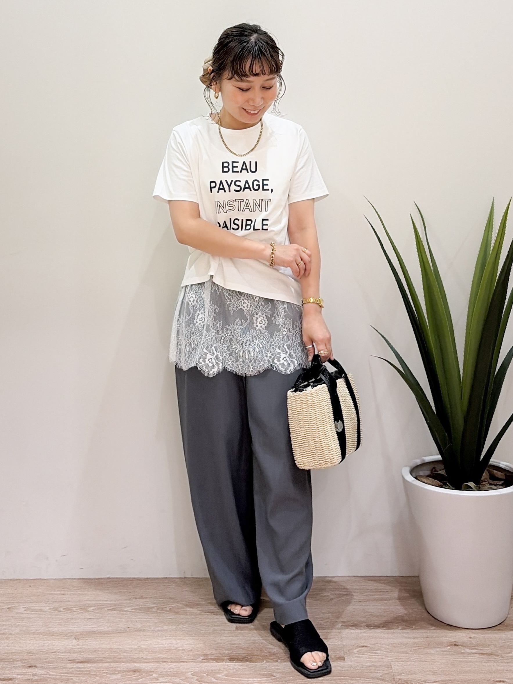 risayanさんの「OPAQUE.CLIP｜ロゴプリント刺繍アソートTシャツ【洗濯機OK】」を使ったコーディネート
