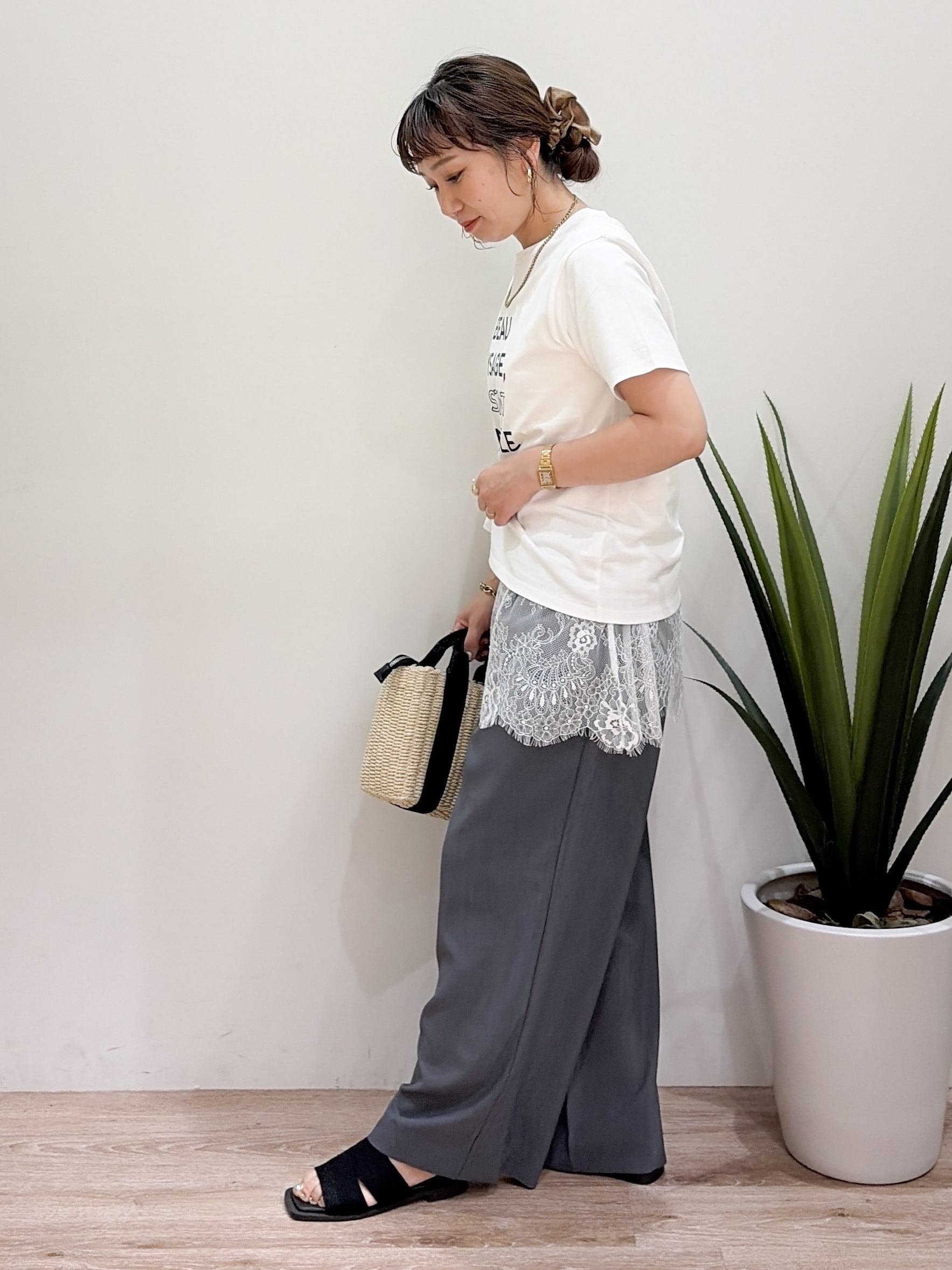 risayanさんの「OPAQUE.CLIP｜ロゴプリント刺繍アソートTシャツ【洗濯機OK】」を使ったコーディネート