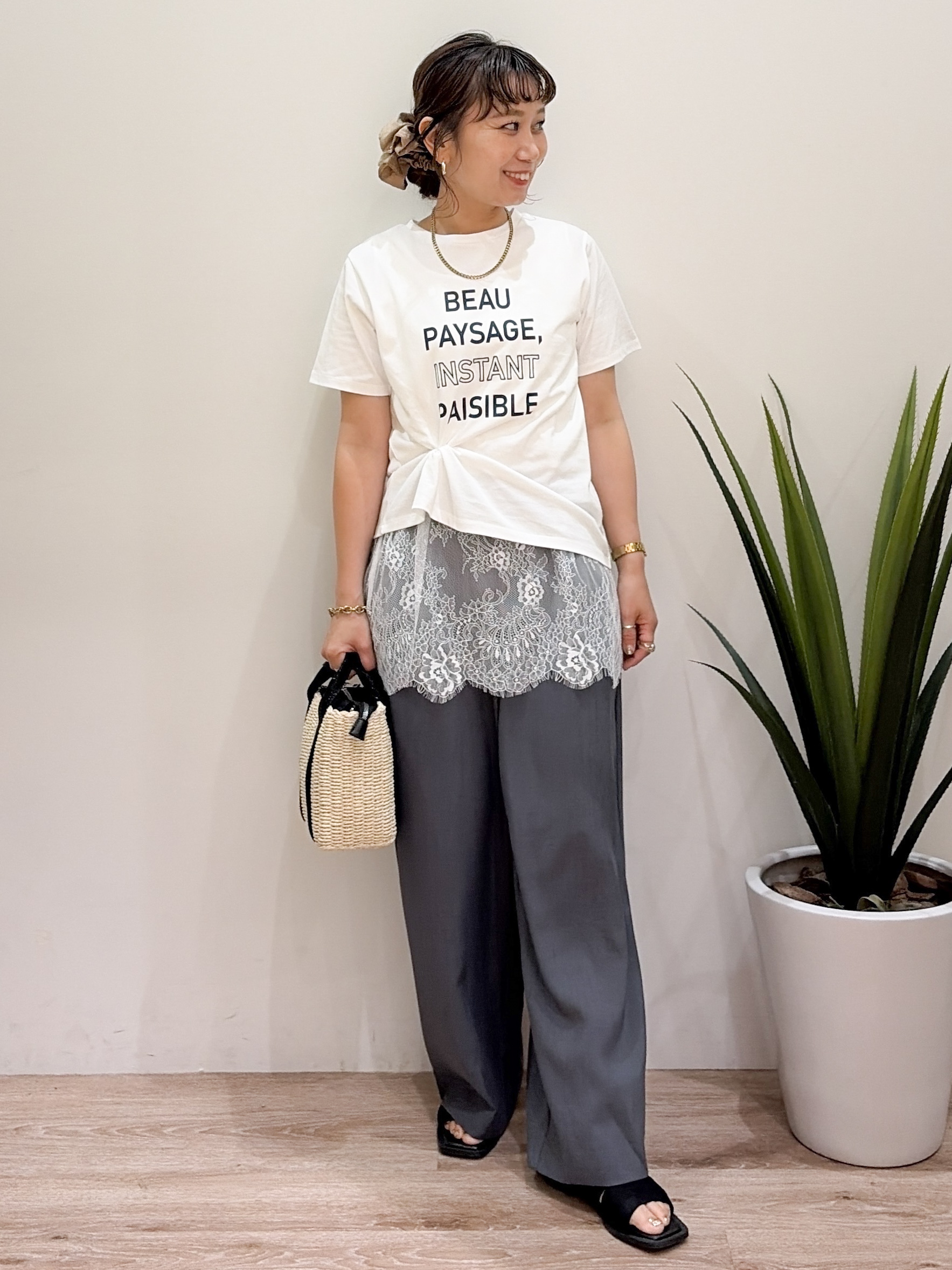 risayanさんの「OPAQUE.CLIP｜ロゴプリント刺繍アソートTシャツ【洗濯機OK】」を使ったコーディネート