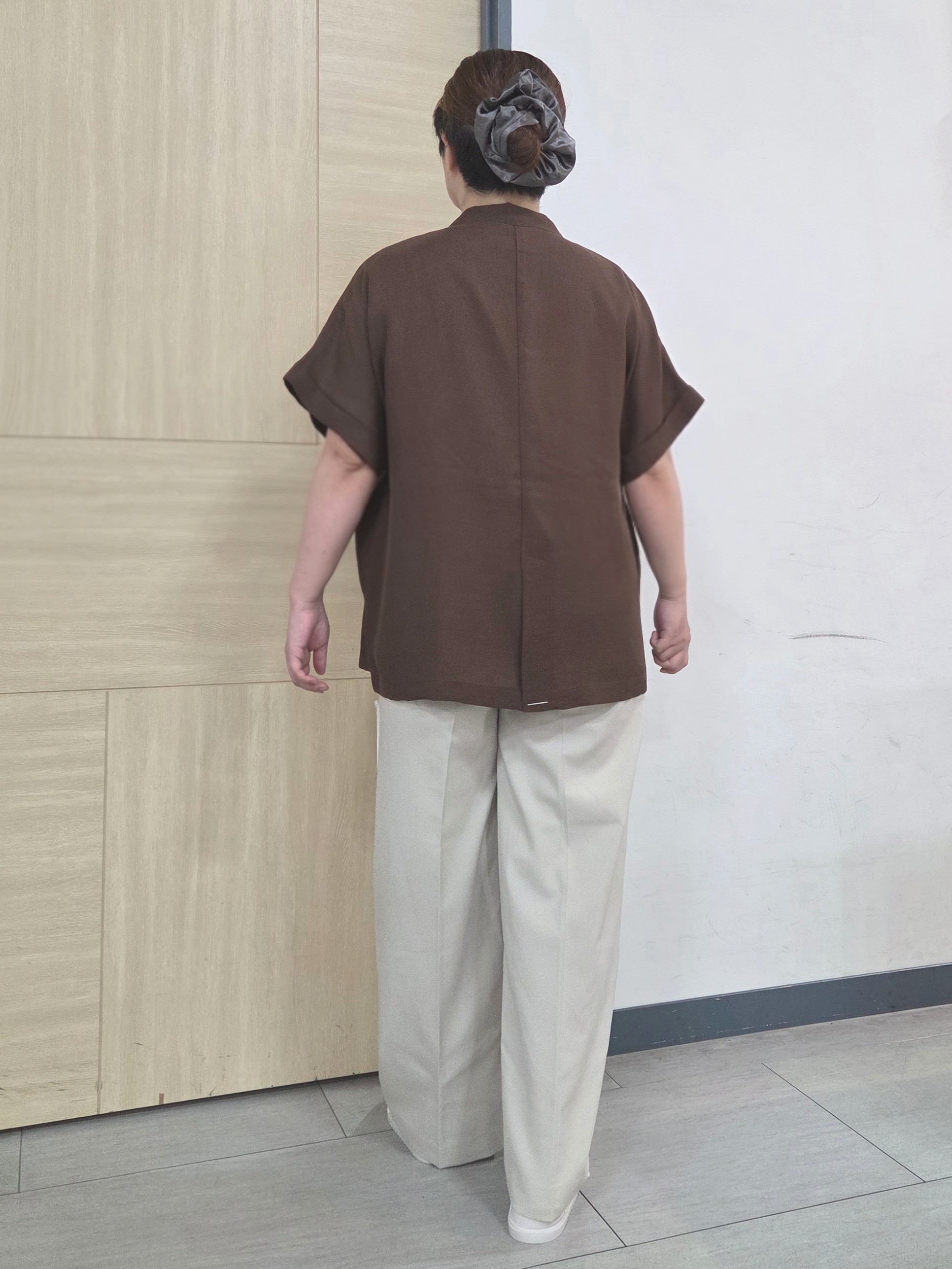 にゃみさんの「grove｜【洗濯機OK/SETUP可】シワになりにくいハーフスリーブジャケット」を使ったコーディネート