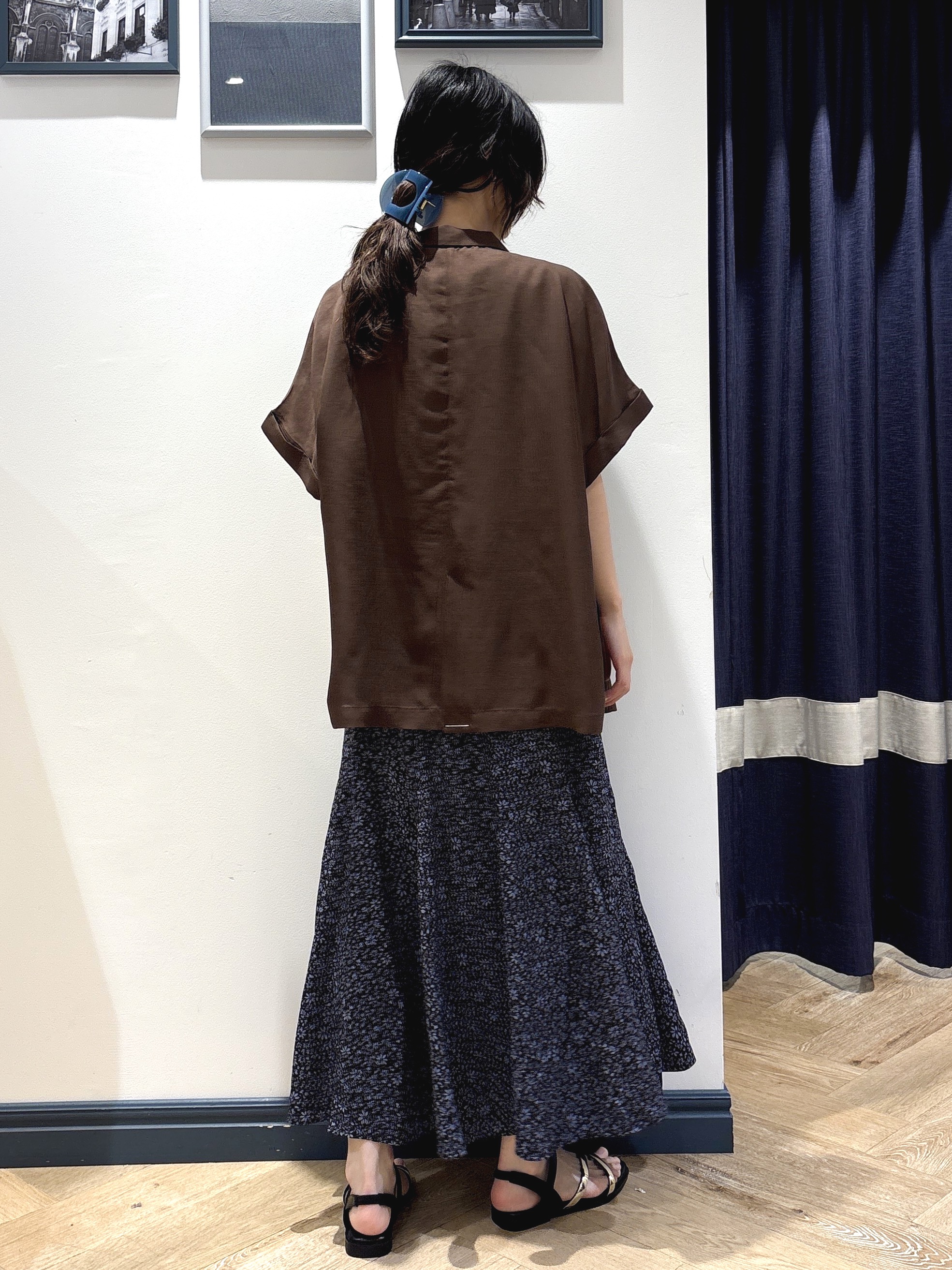 ayakaさんの「grove｜【洗濯機OK/SETUP可】シワになりにくいハーフスリーブジャケット」を使ったコーディネート