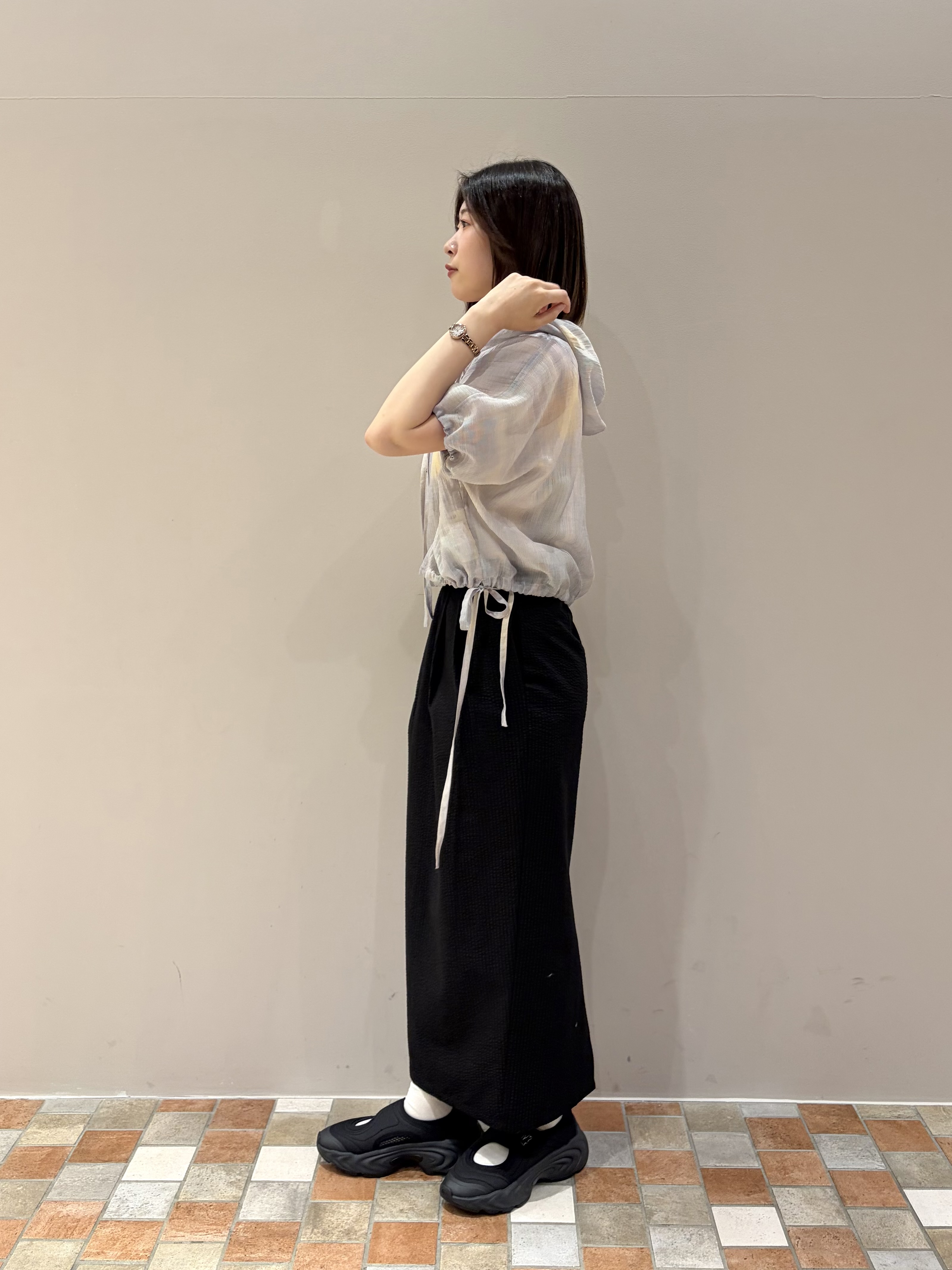 amiさんの「INDIVI｜サッカータイトスカート」を使ったコーディネート