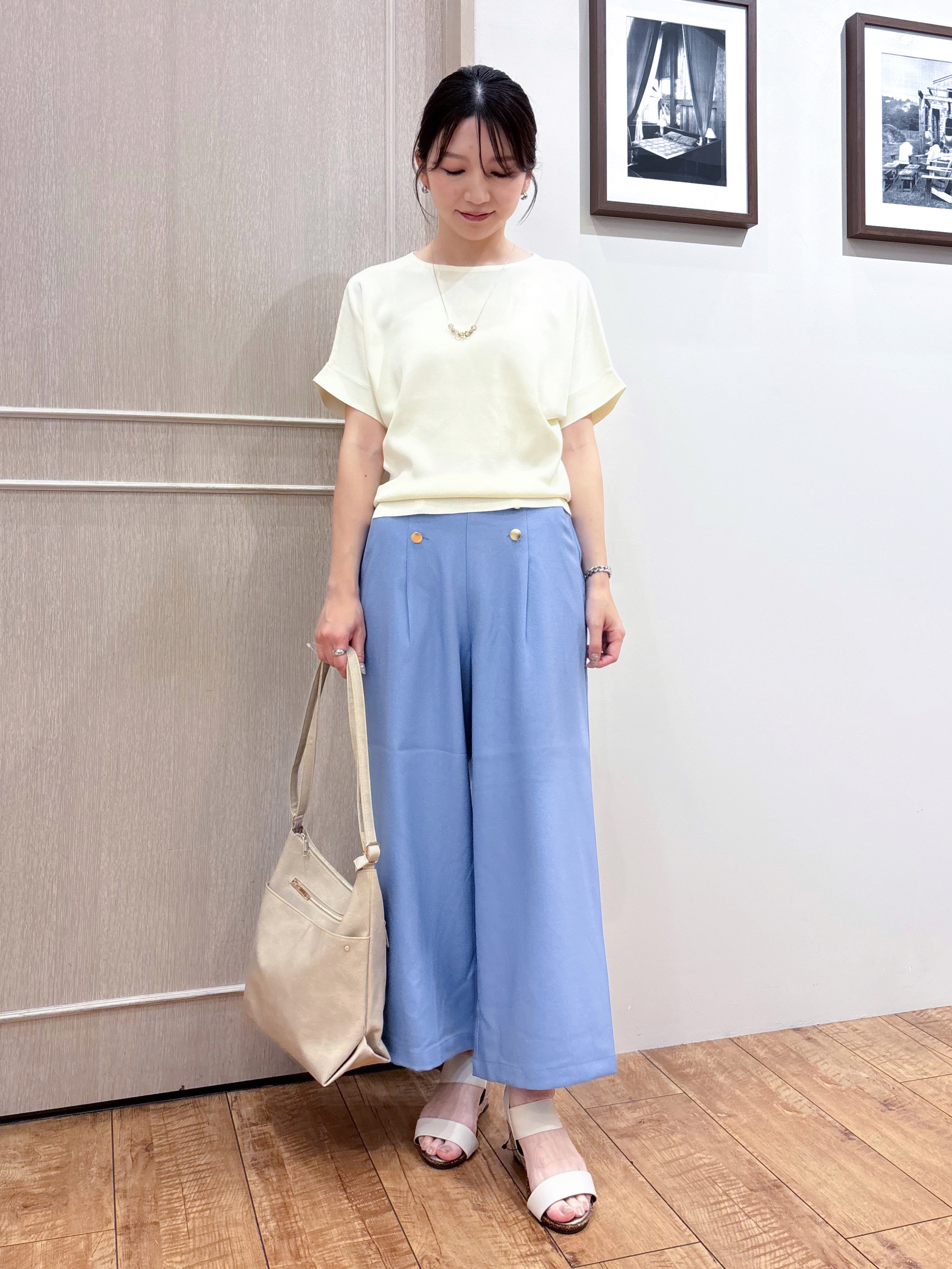なみさんの「SHOO･LA･RUE｜【毎日洗える/UV】二の腕隠れる さらっとドルマン半袖ニット」を使ったコーディネート