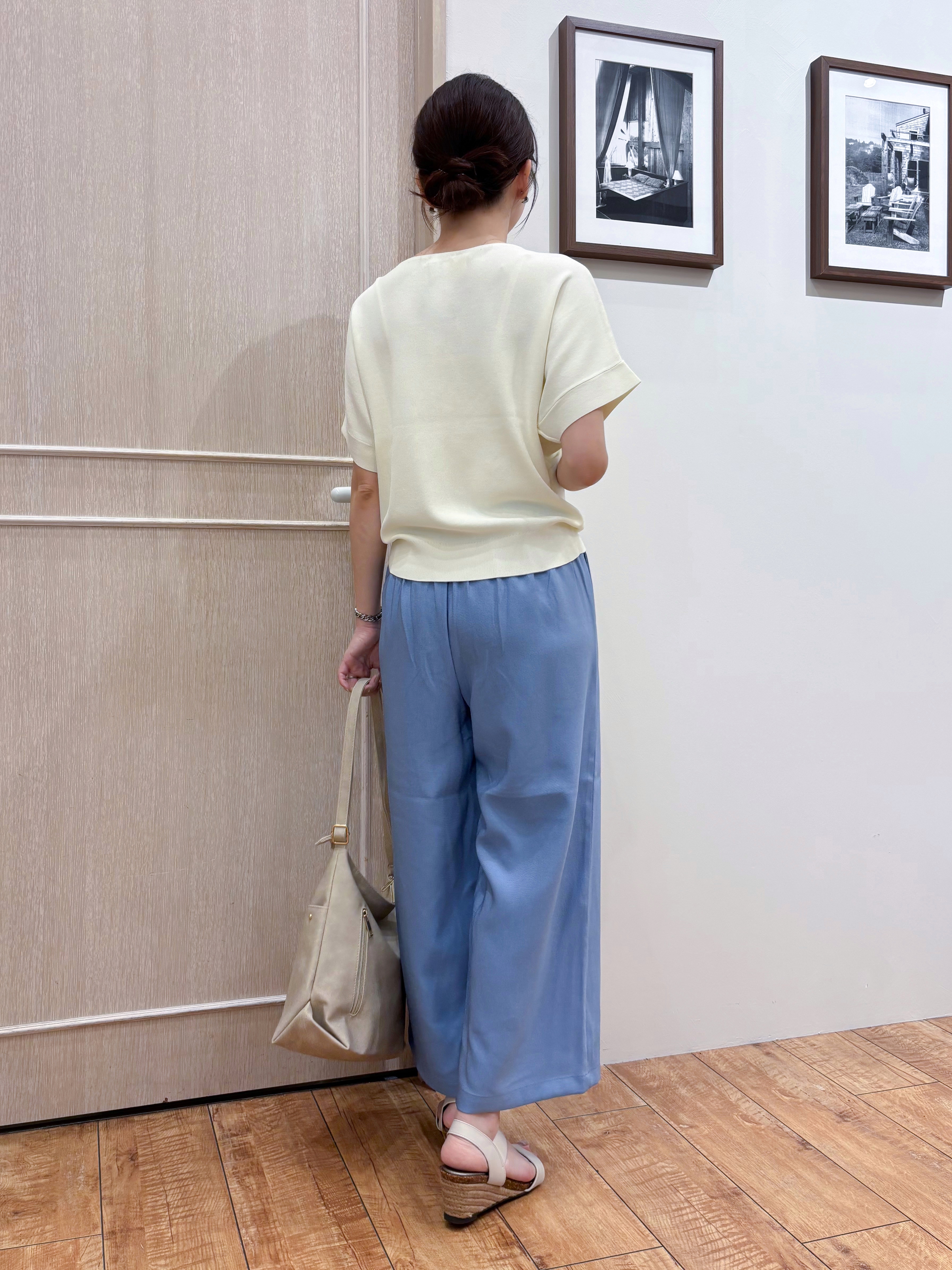 なみさんの「SHOO･LA･RUE｜【毎日洗える/UV】二の腕隠れる さらっとドルマン半袖ニット」を使ったコーディネート