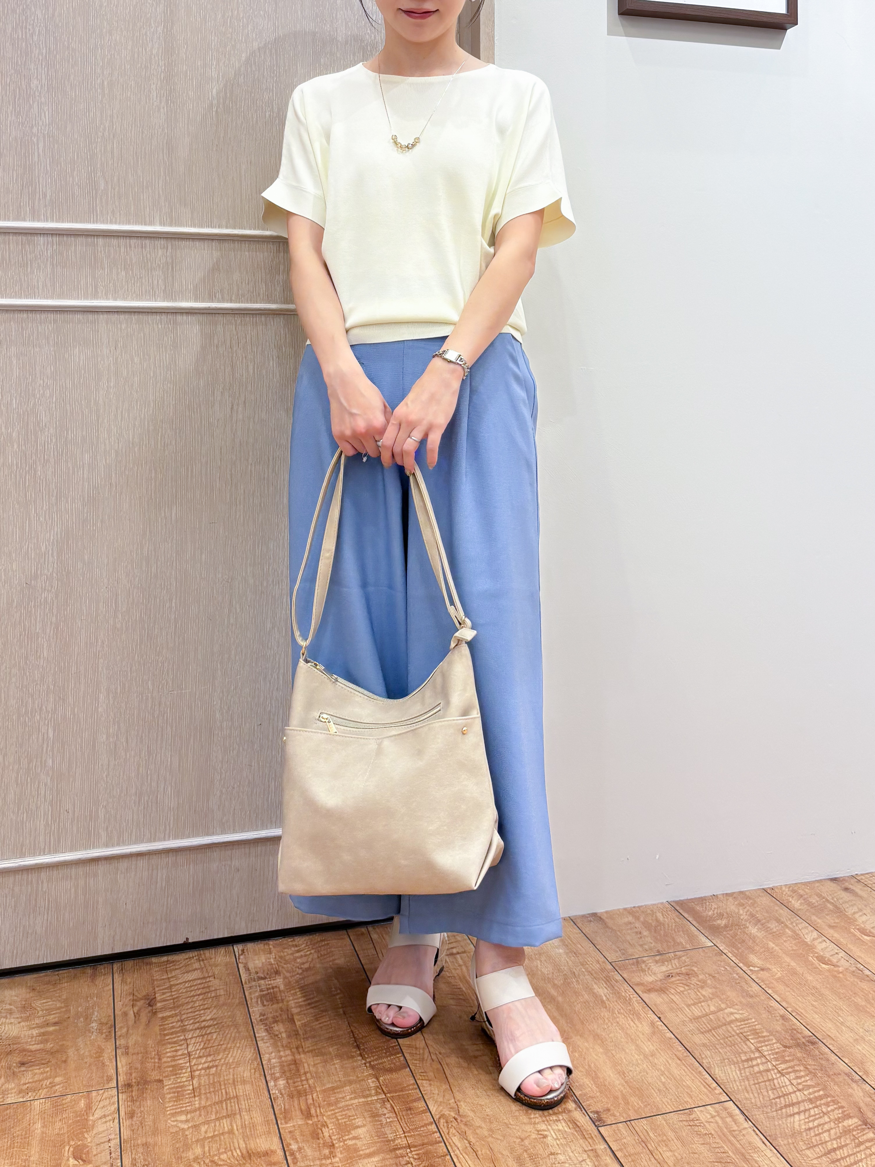 なみさんの「SHOO･LA･RUE｜【毎日洗える/UV】二の腕隠れる さらっとドルマン半袖ニット」を使ったコーディネート