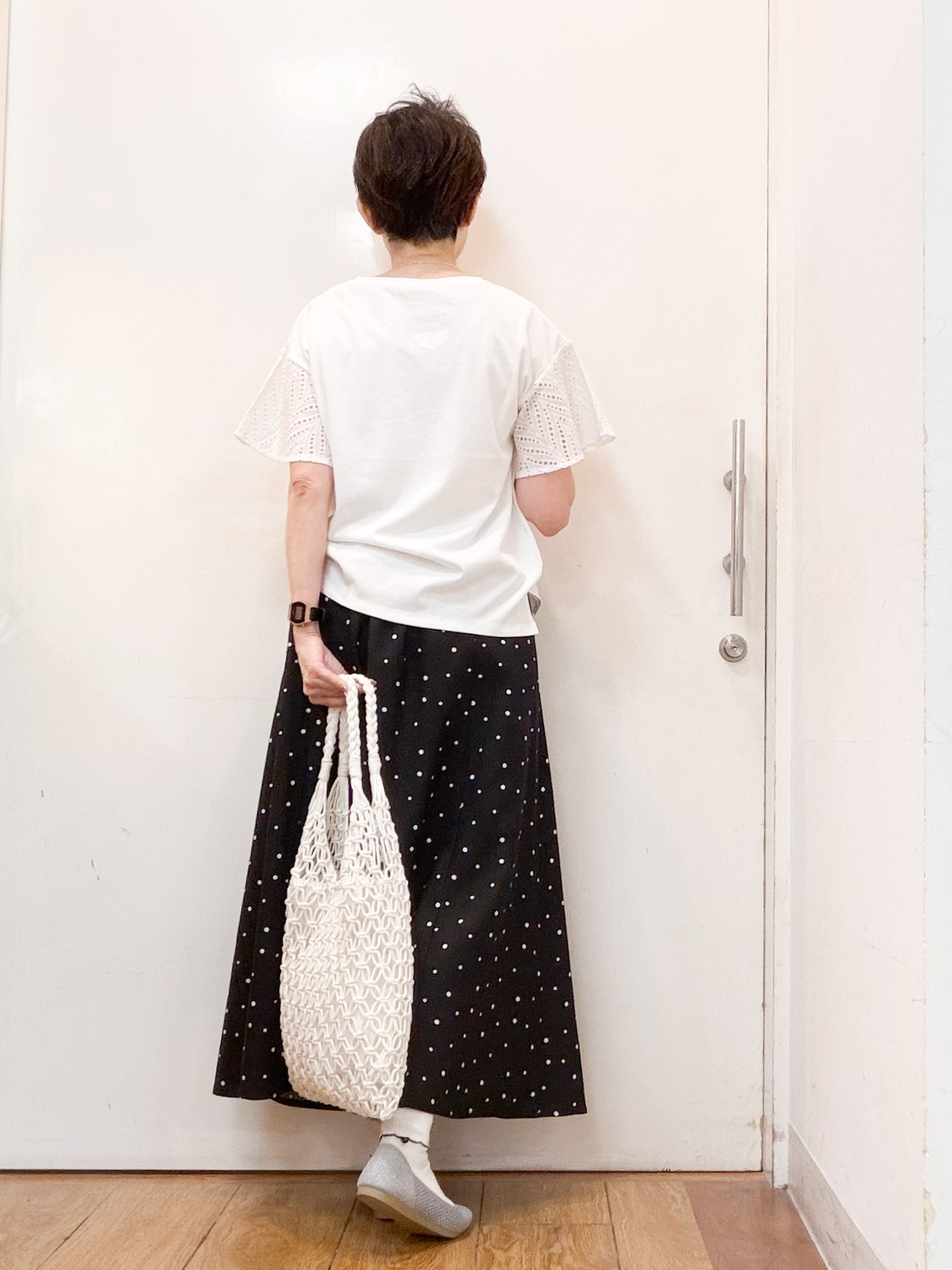 みぃさんの「SHOO･LA･RUE｜【S-LL/洗濯機可/体型カバー】汗じみが気になりにくい お袖レースフレアTシャツ」を使ったコーディネート