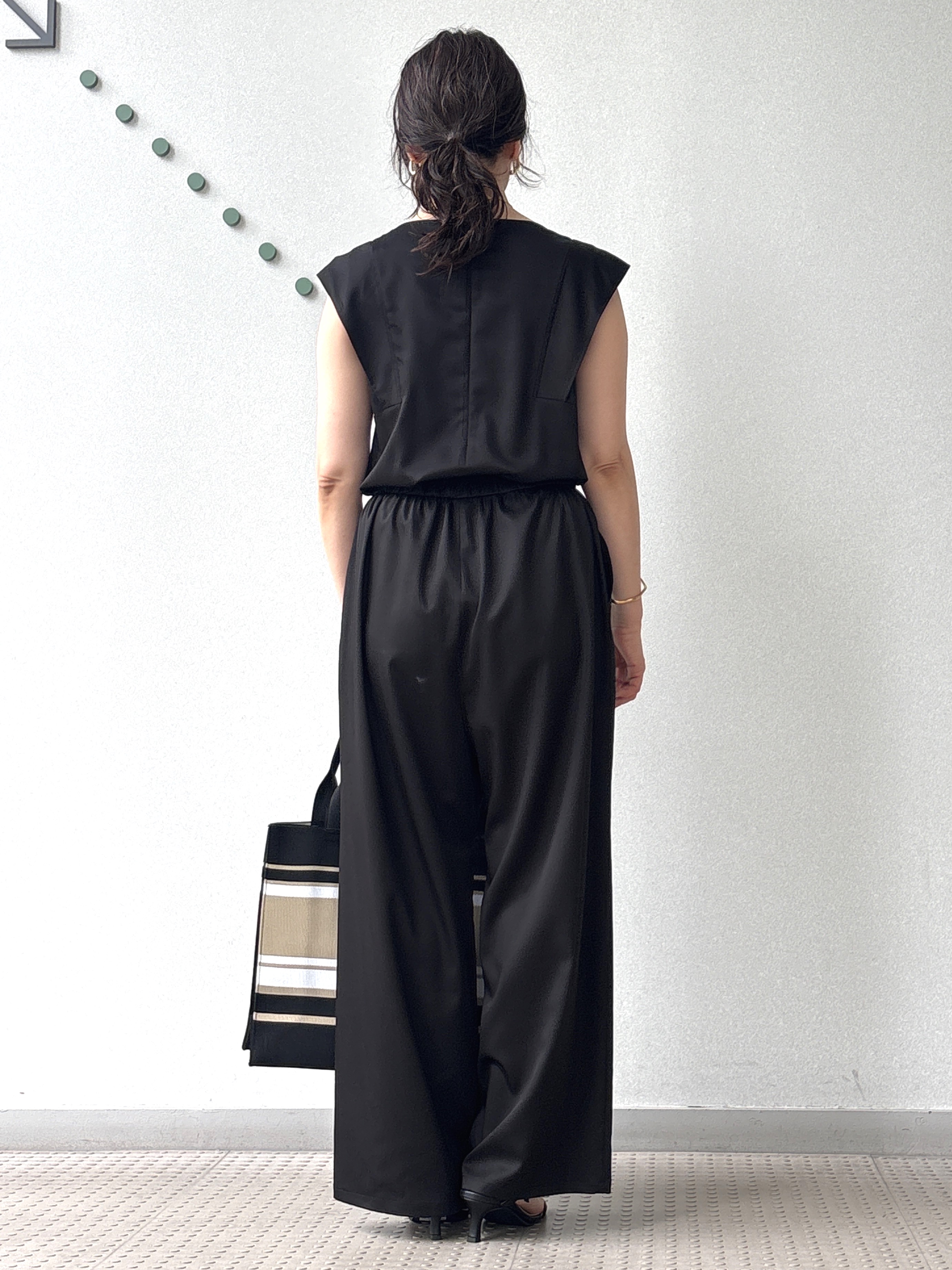 kawamuraさんの「DRESSTERIOR｜【ウォッシャブル】コットンシルク カーディガン」を使ったコーディネート